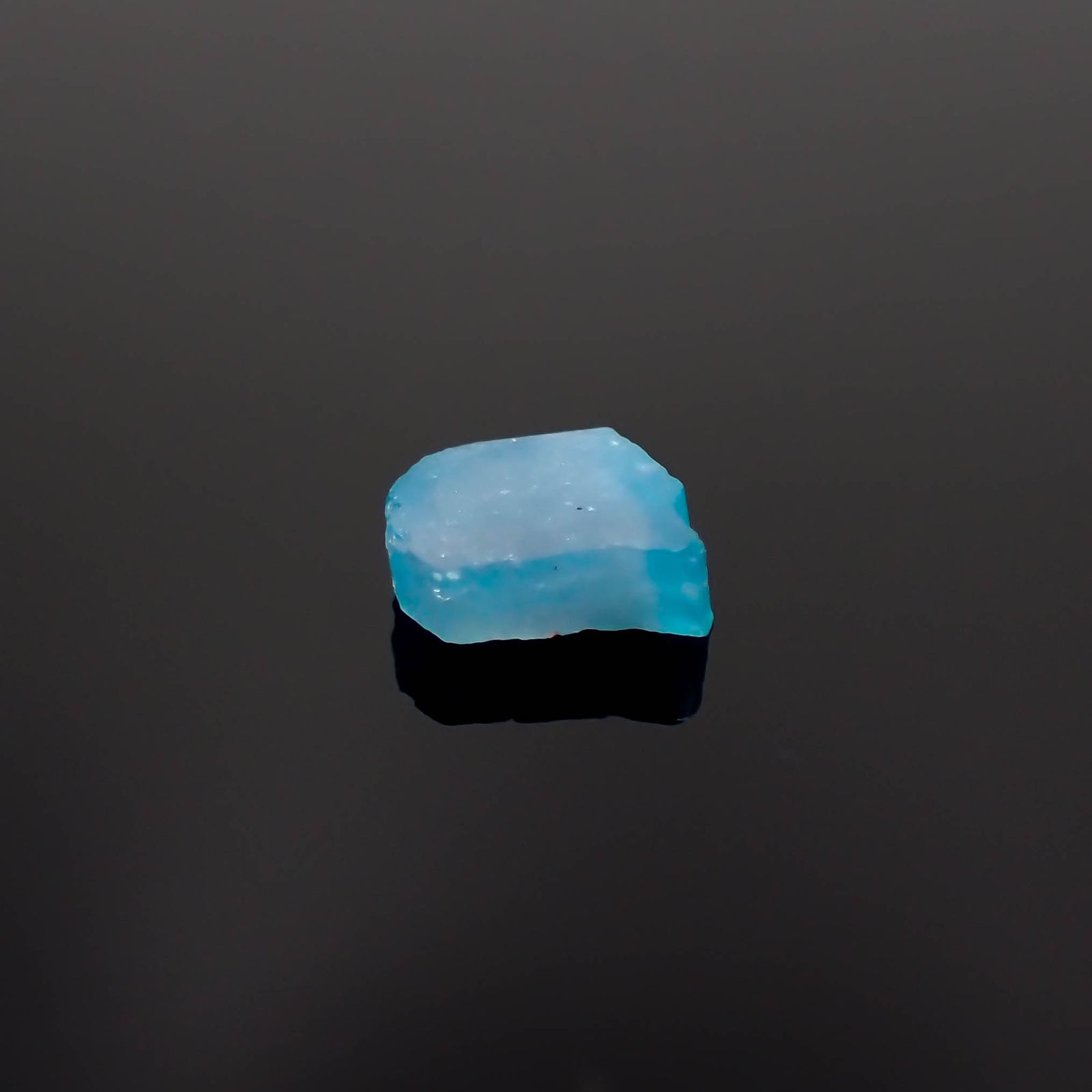 パライバトルマリン原石スライス ブラジル・パライバ州バターリャ鉱山産 1.03ct[230321166]7.3x5.4mm前後