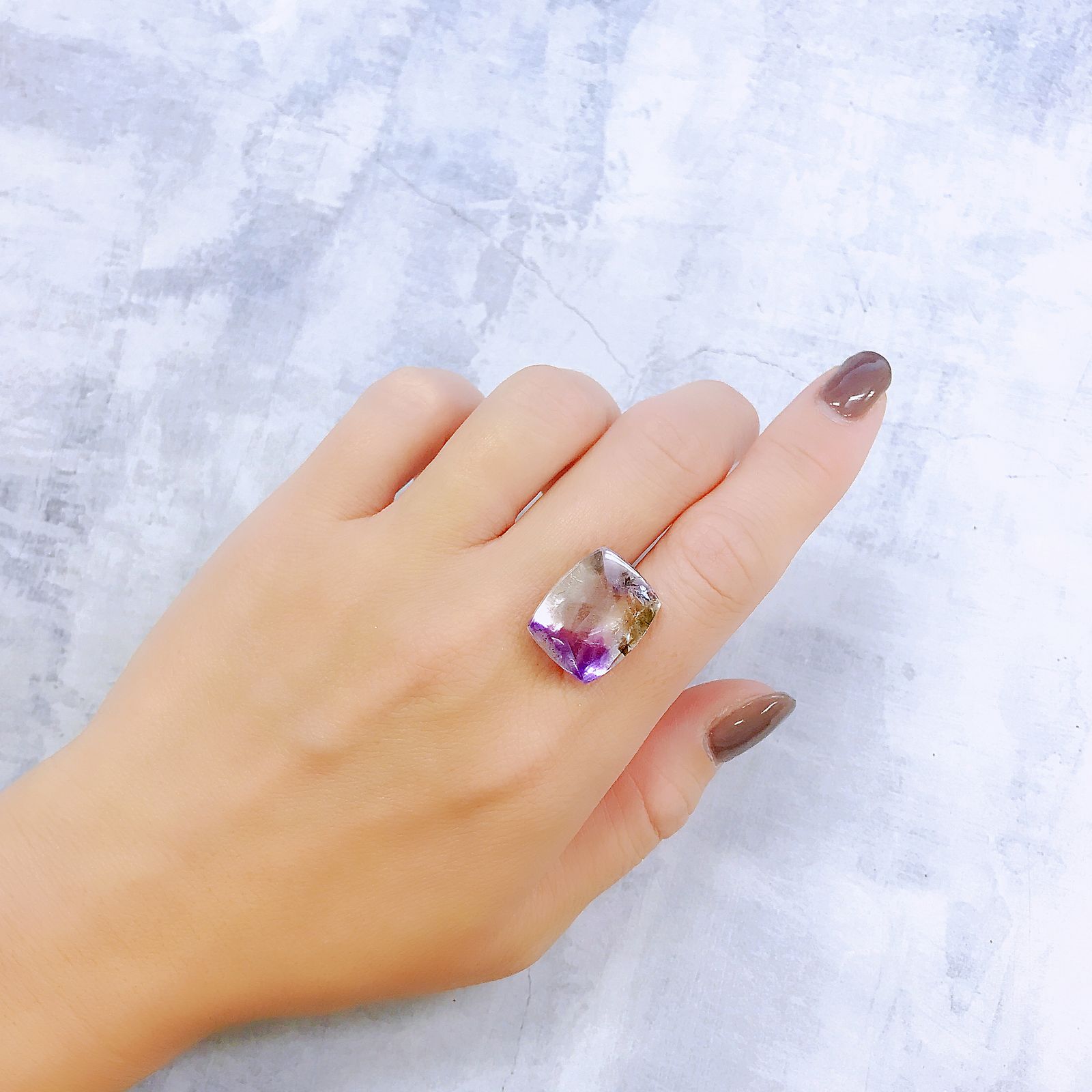 アメジストエレスチャル ブラジル産 16.86ct[220917974]18x14.7mm前後