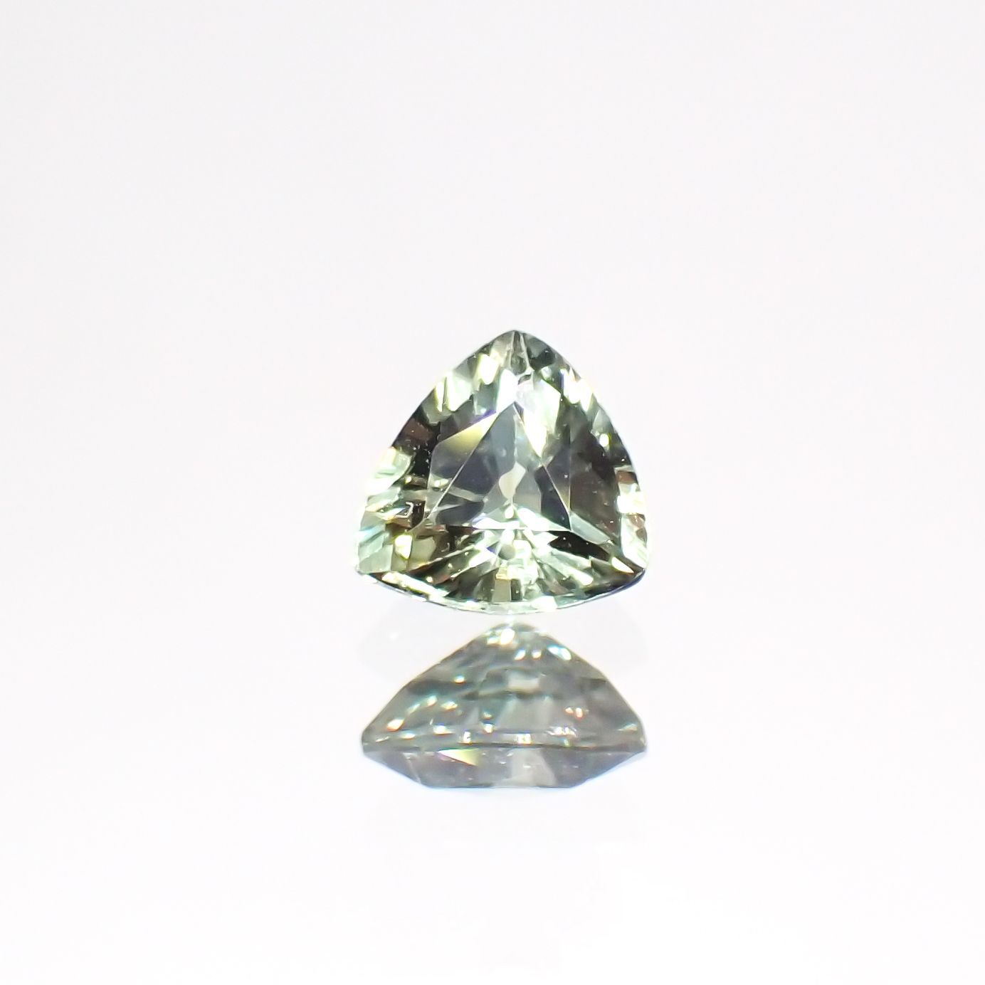 アレキサンドライト(宝石名アレキサンドライト)マダガスカル産 0.32ct