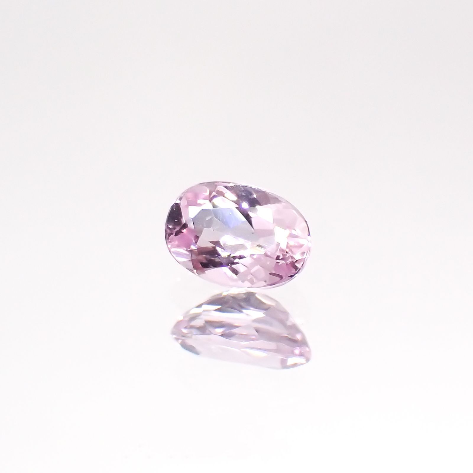 インペリアルトパーズ(宝石名トパーズ)ブラジル産 0.34ct 識別済[220114986]5x3.5mm前後