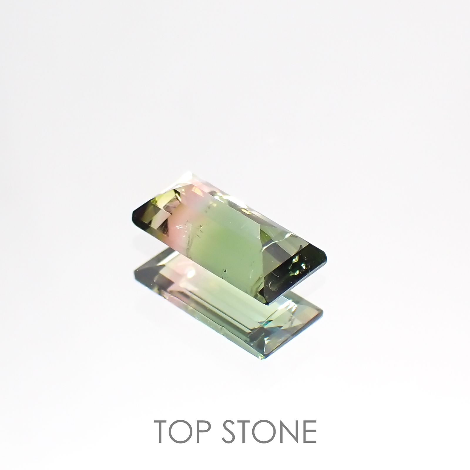 バイカラートルマリン(宝石名バイカラー・トルマリン) ブラジル産 0.59ct 識別済[211013628]7.4×3.5mm前後