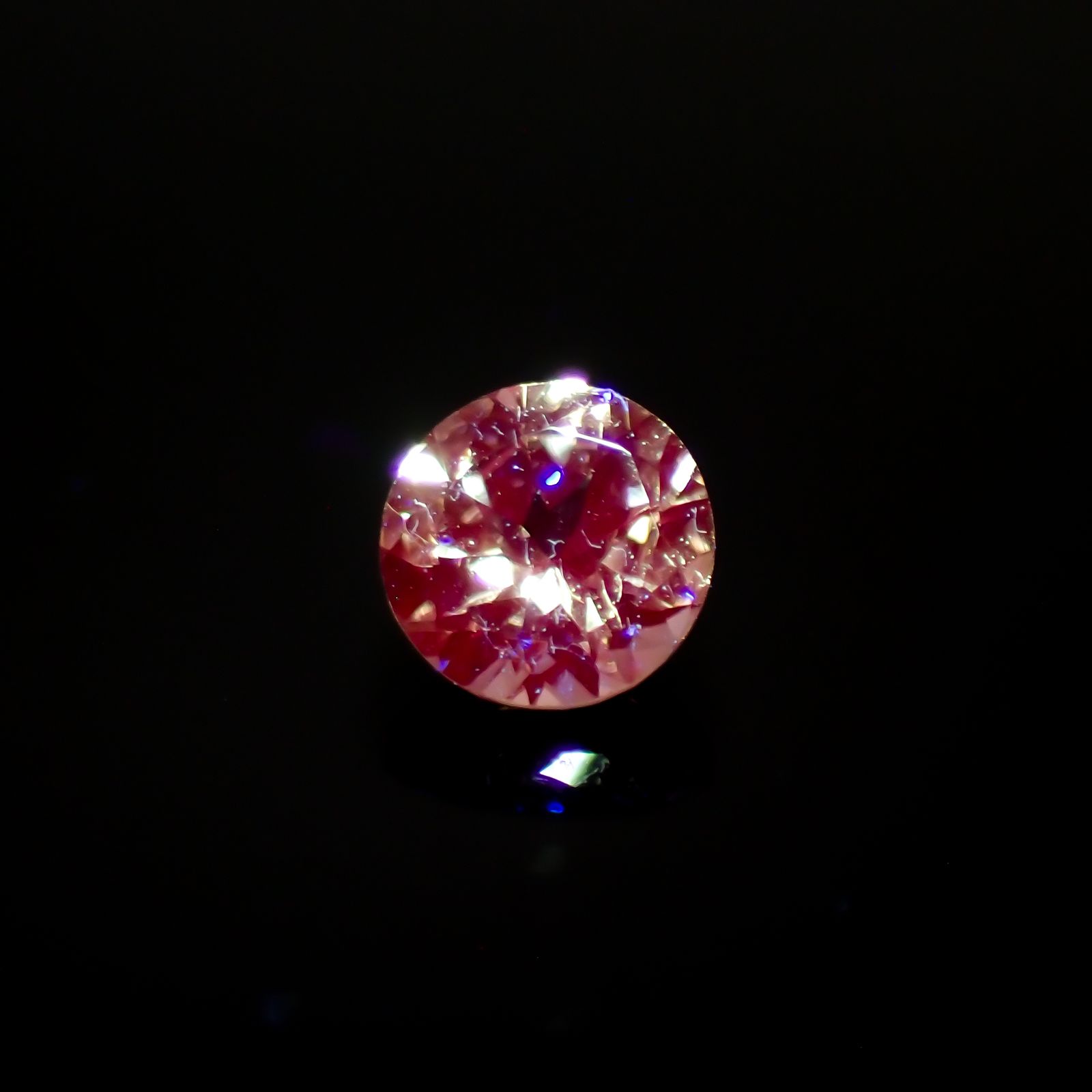 ドラゴンガーネット タンザニア産 0.27ct[230421444]3.6x3.6mm前後