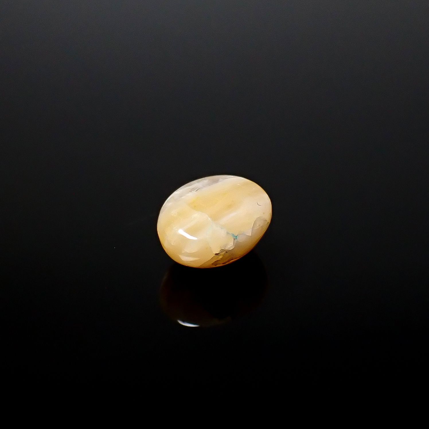 北海道石(北海道オパール) 北海道河東郡鹿追町然別産 1.08ct [250630536]7.5x5.8mm前後
