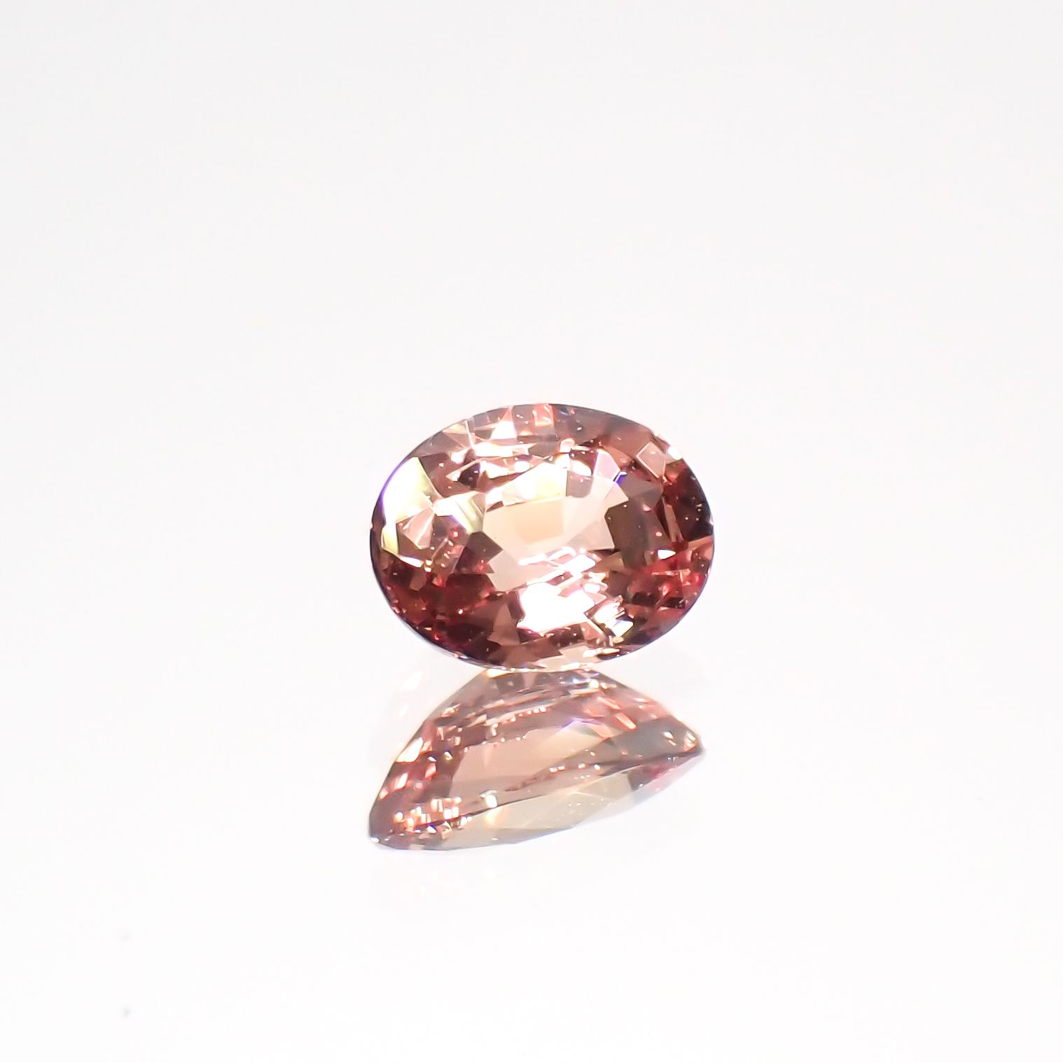 パパラチャサファイア 非加熱(宝石名サファイア/別名パパラチャ・サファイア)スリランカ産 0.22ct GIA鑑付[230521938]4.15x3.2mm前後