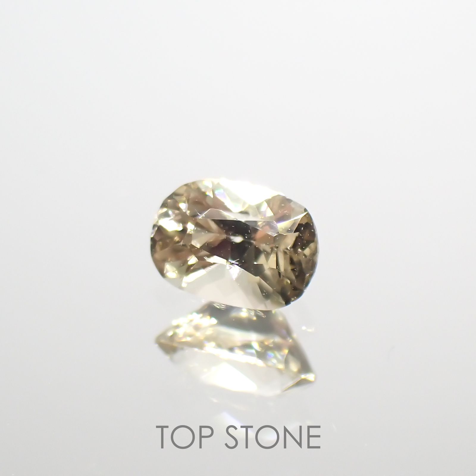 シンハライト(宝石名シンハライト)スリランカ産 0.25ct 識別済[211113708]4.4x3mm前後