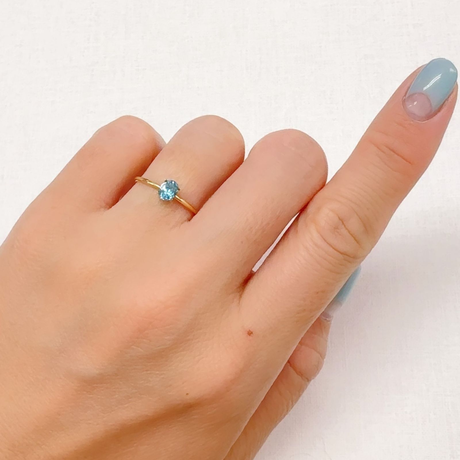 ブルージルコン カンボジア産 0.51ct[240728508]5x4mm前後