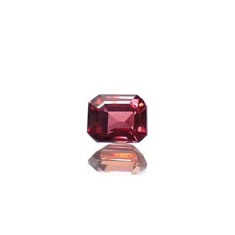 バーガンディーサファイア(宝石名サファイア)タンザニア産 0.29ct 識別済[240226290]3.8x3mm前後