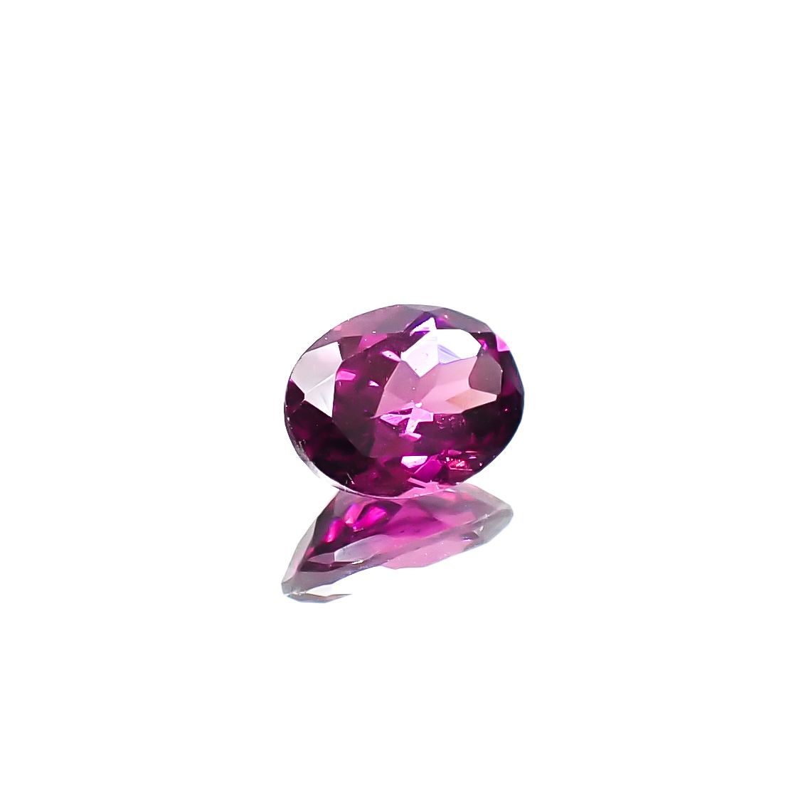 グレープガーネット ブラジル産 0.84ct [241229636]6.9x5mm前後