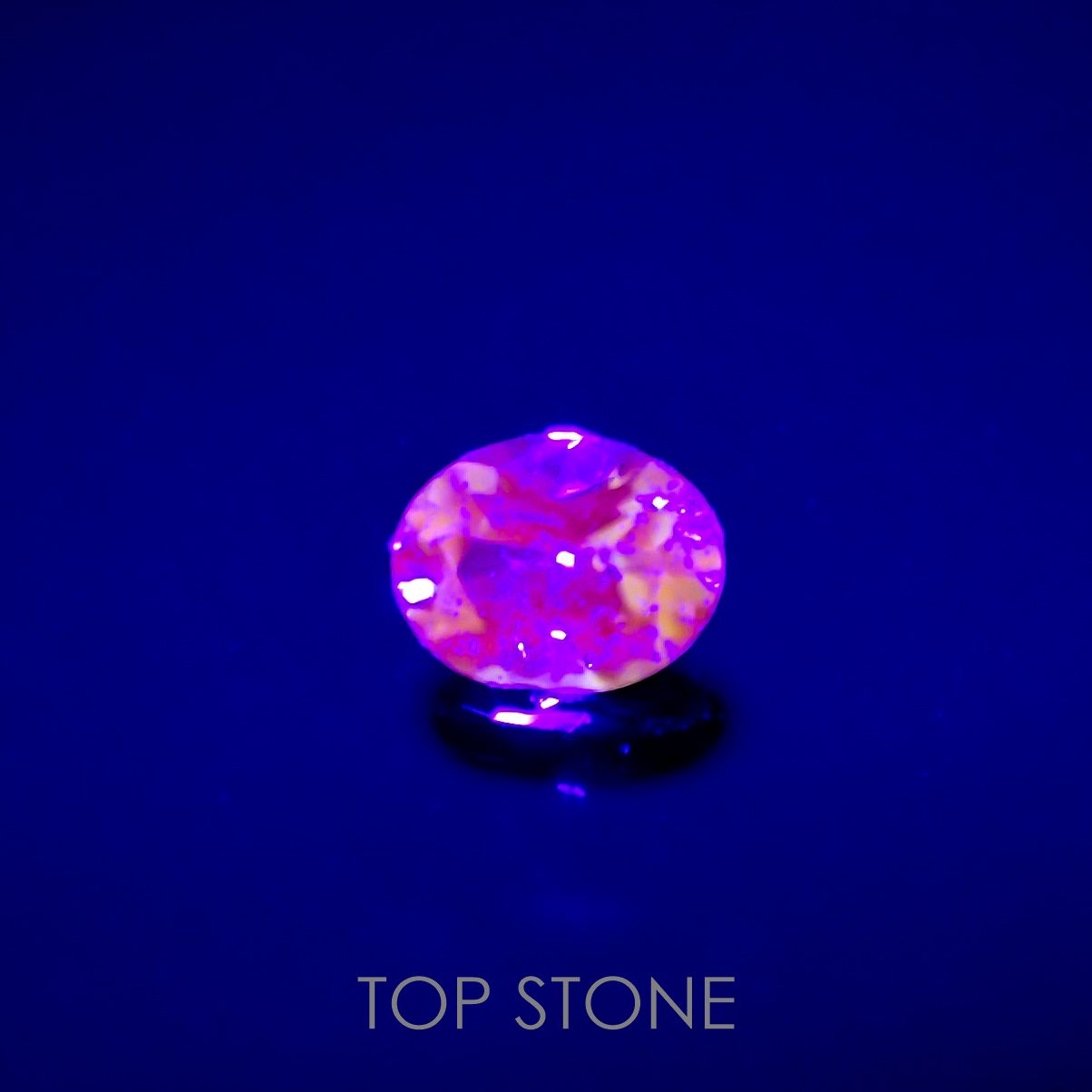 ミントガーネット(宝石名グリーン グロッシュラー・ガーネット) タンザニア産 0.37ct 識別済[210711535]5×3.8mm前後