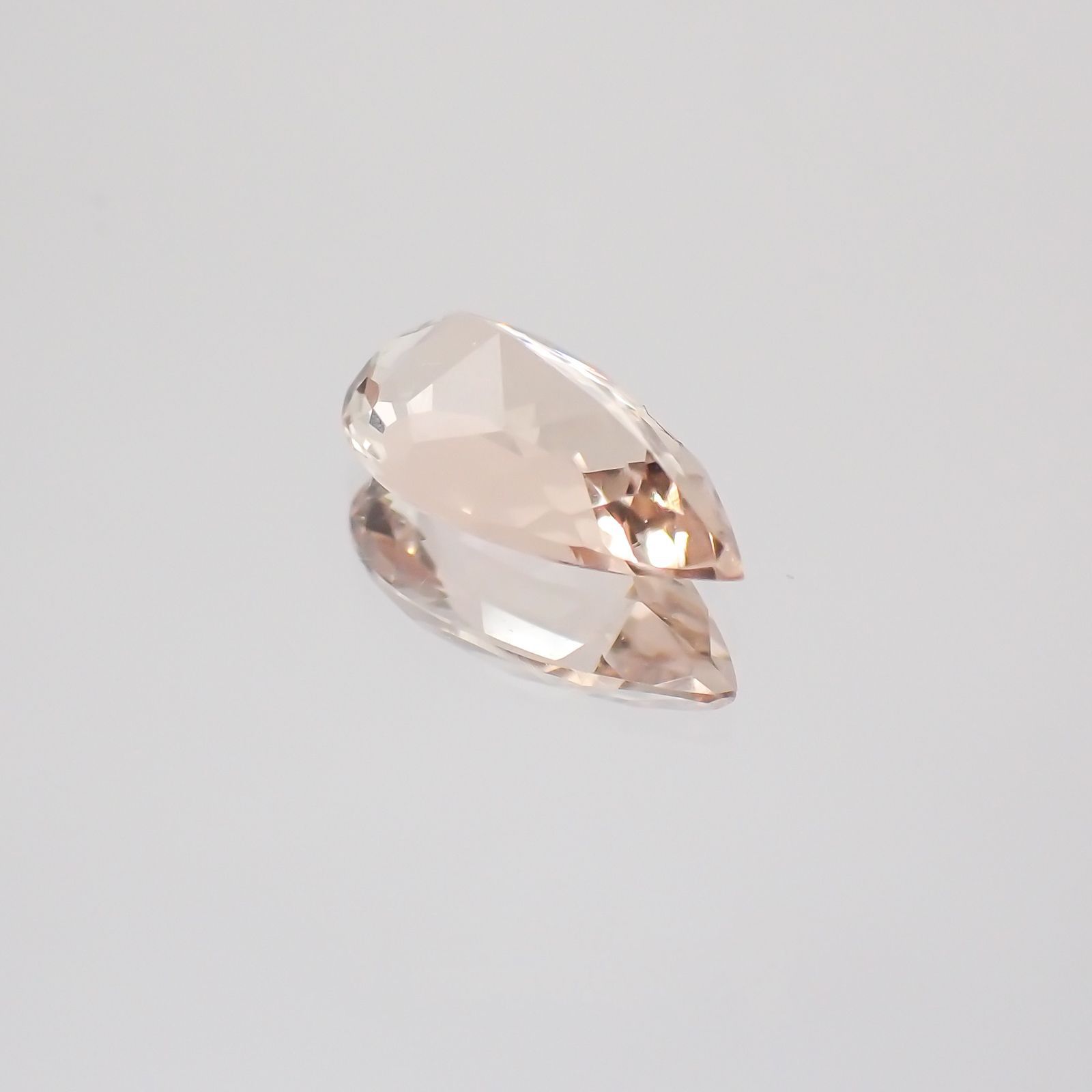 モルガナイト(宝石名モルガナイト) ナイジェリア産 1.17ct 識別済[21039105]9.7×5.5mm前後