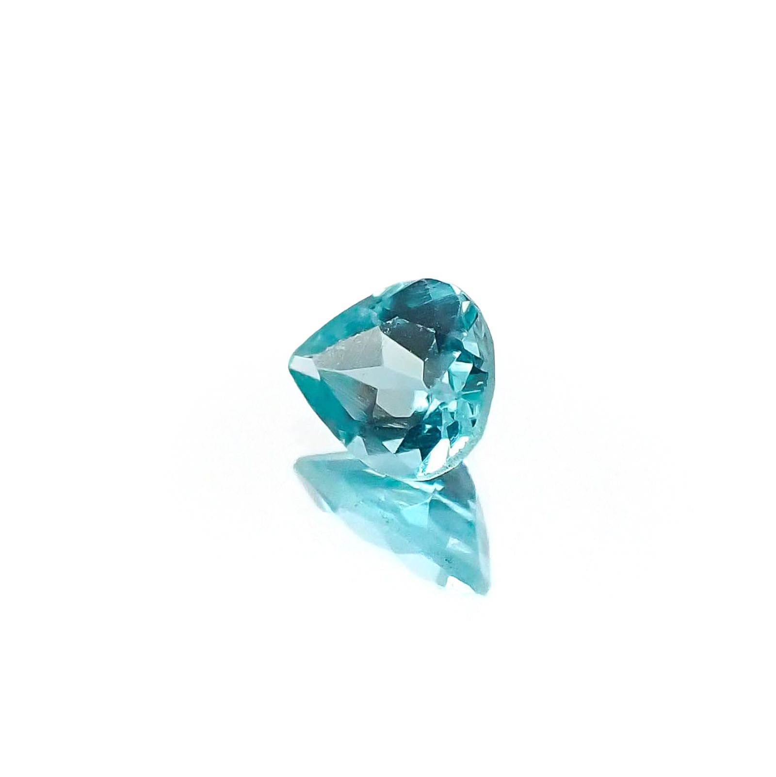 <ランダムセレクト1個販売> アパタイト ペアシェイプカット ブラジル産 0.28ct前後 / 5x4mm前後 [20074212-PAC]