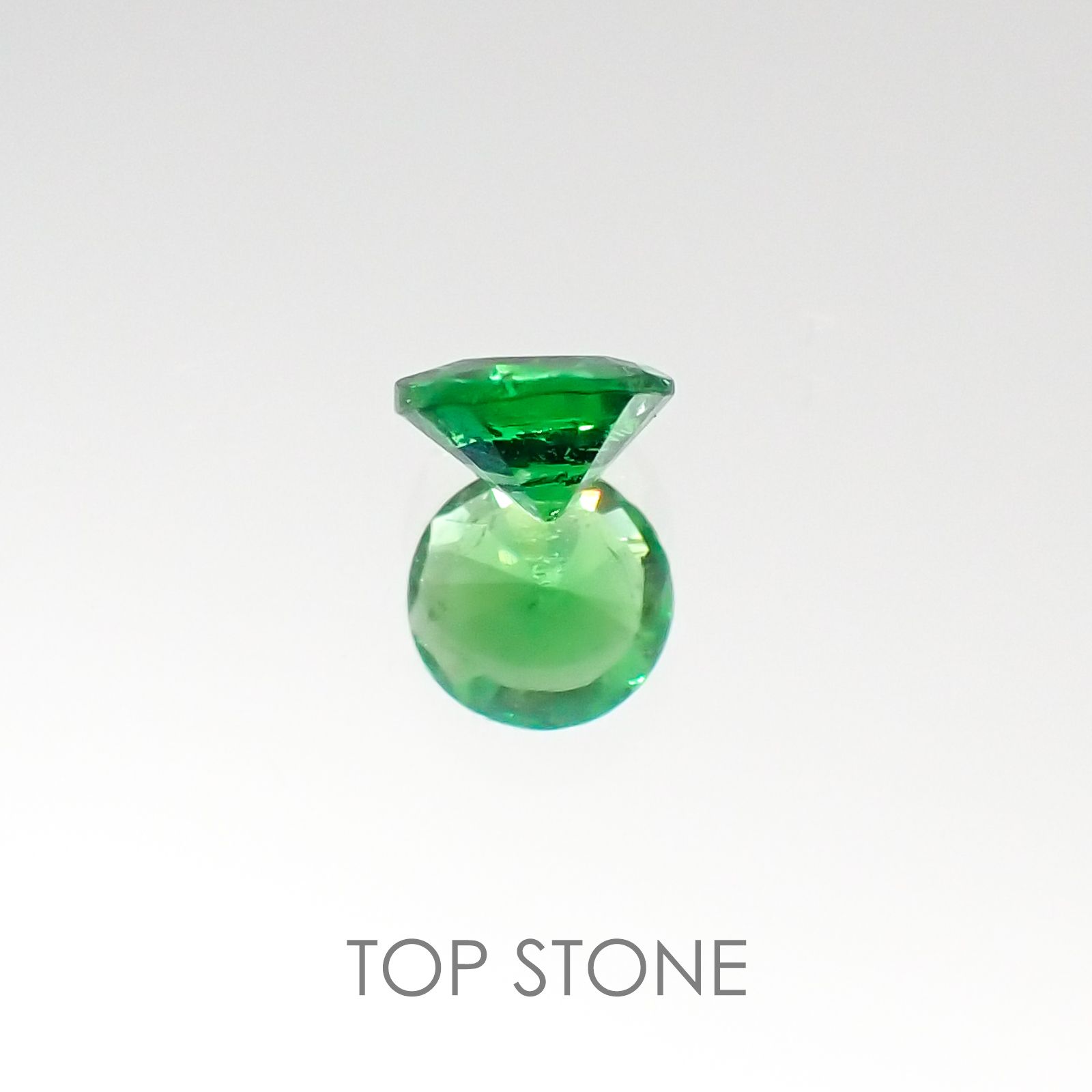 ツァボライト(宝石名グリーン グロッシュラー・ガーネット) タンザニア産 0.18ct 識別済[20095730]3.5×3.5mm前後