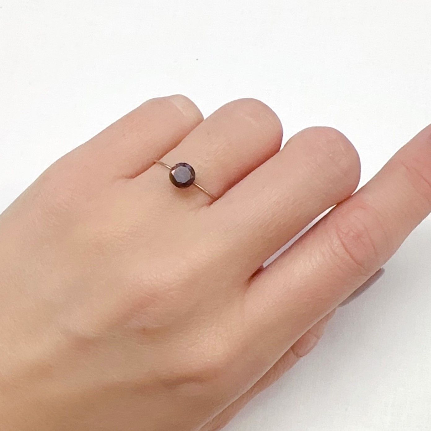 レインボーガーネット 日本・奈良県産 0.98ct[240125525]5.7x5.6mm前後