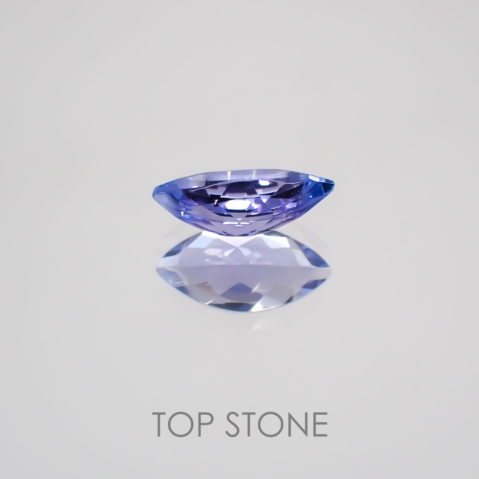 タンザナイト(宝石名タンザナイト) タンザニア産 0.47ct 識別済[210210063]7.6×3.7mm前後