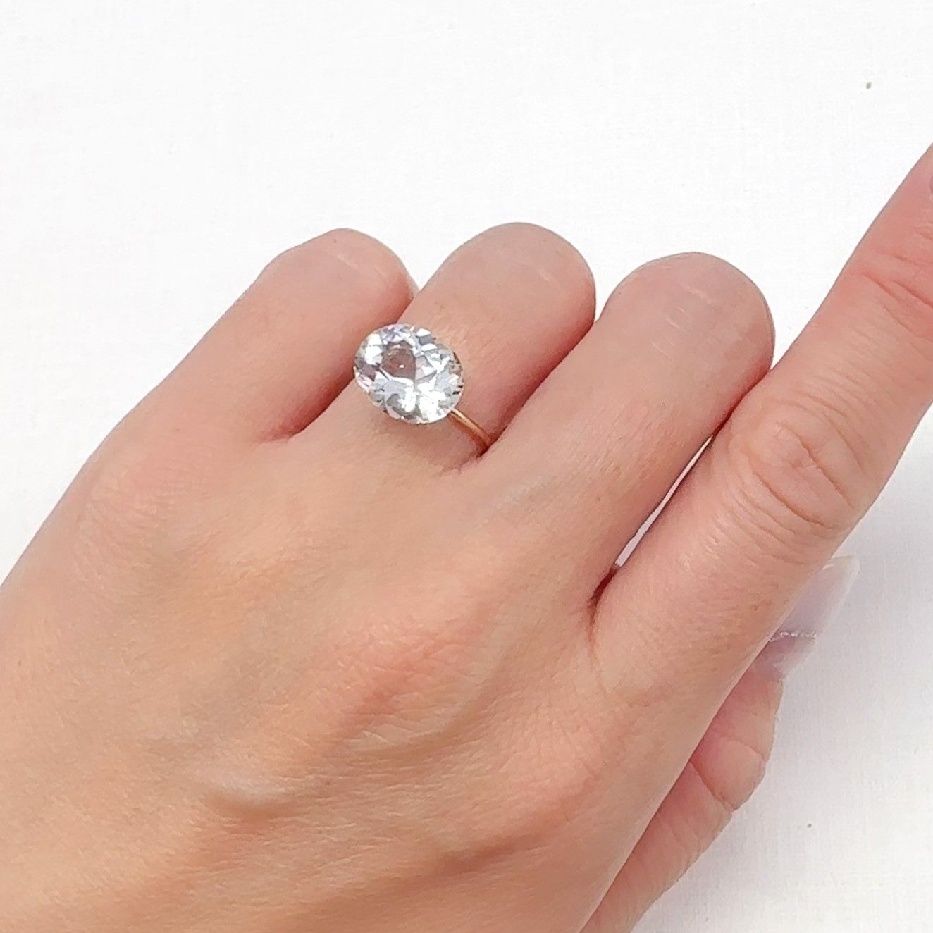 オーソクレース(宝石名ホワイト・オーソクレース)マダガスカル産 3.46ct 識別済[240628000]11.5x9.4mm前後