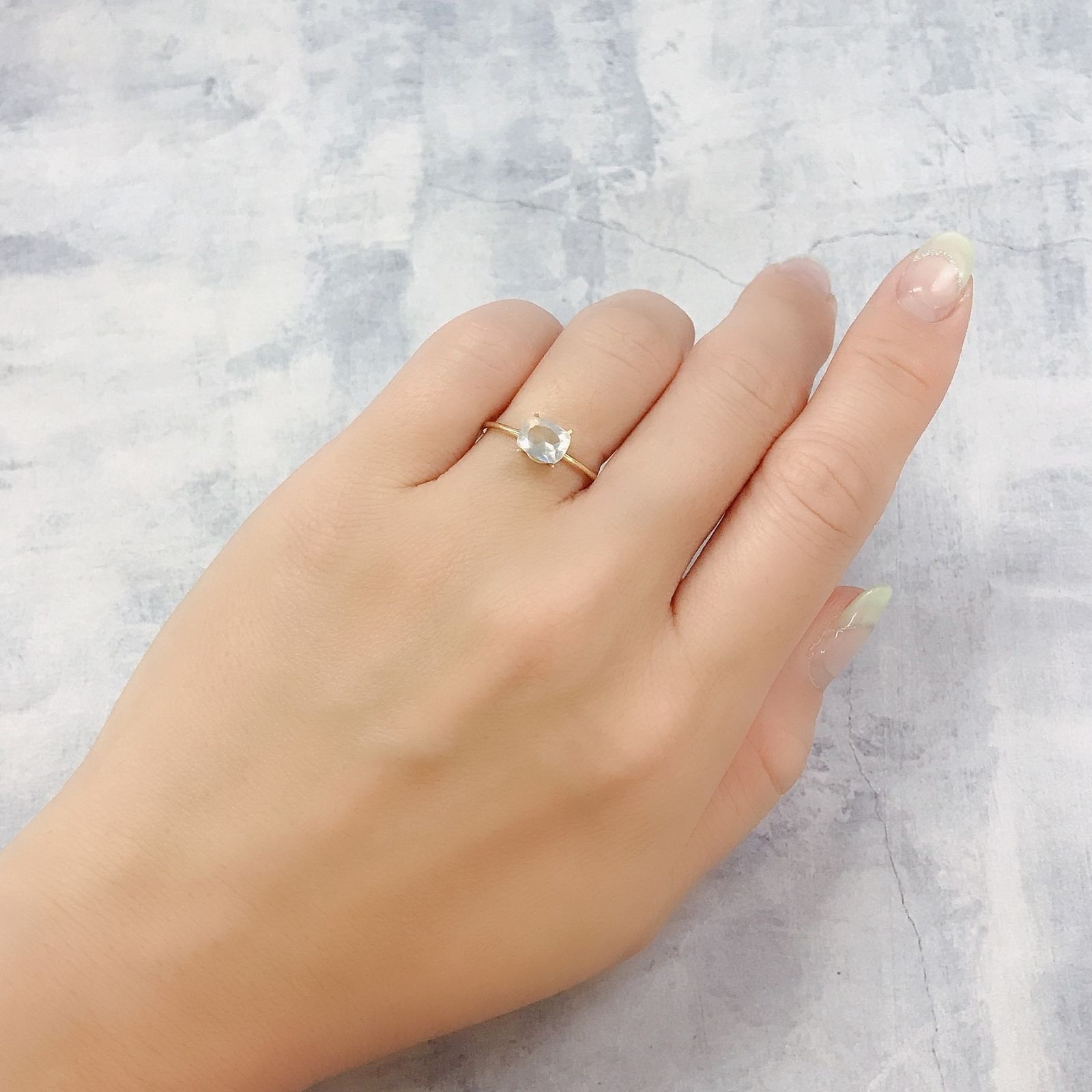 レインボームーンストーン(宝石名ラブラドライト)タンザニア産 0.74ct 識別済[220817474]6.6x5.2mm前後
