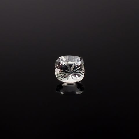 アクロアイト ナイジェリア産 0.26ct / 3.9x3.5mm前後 [251231358]