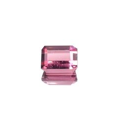 パープルトルマリン アフガニスタン産 0.57ct / 5.6x4.1mm前後 [251131319]