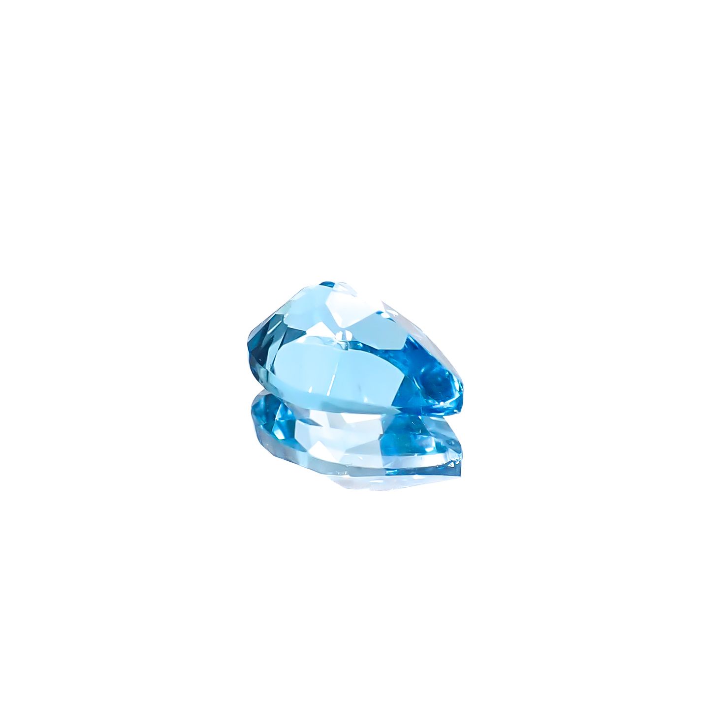 スイスブルートパーズ ブラジル産 1.65ct [241229582]9x6.1mm前後