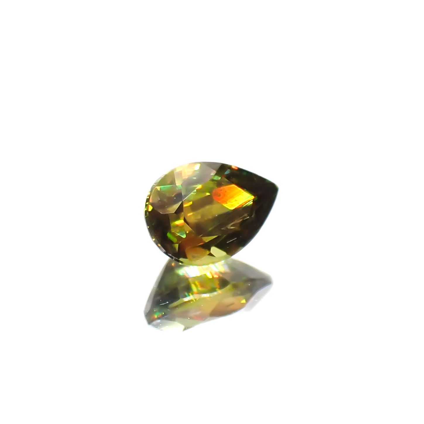 カラーチェンジスフェーン パキスタン産 0.36ct[231224740]5.1x3.5mm前後