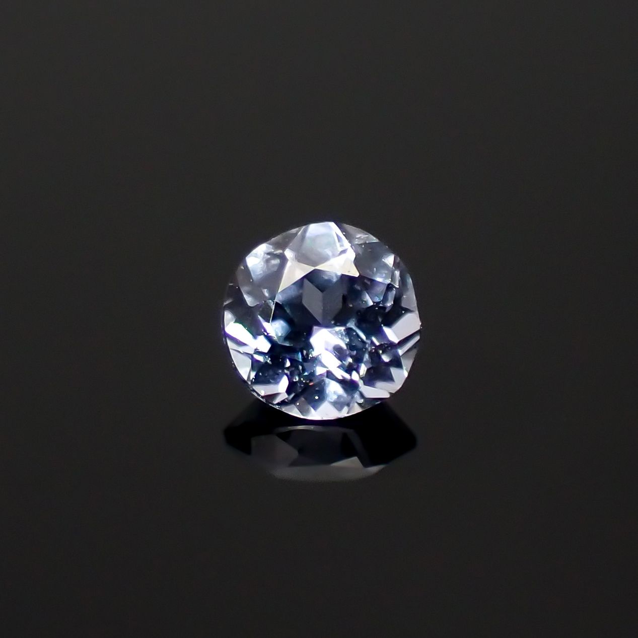 コバルトブルースピネル(宝石名ブルー・スピネル)タンザニア産 0.116ct ソ付(日独)[230622545]2.96x3.04mm前後