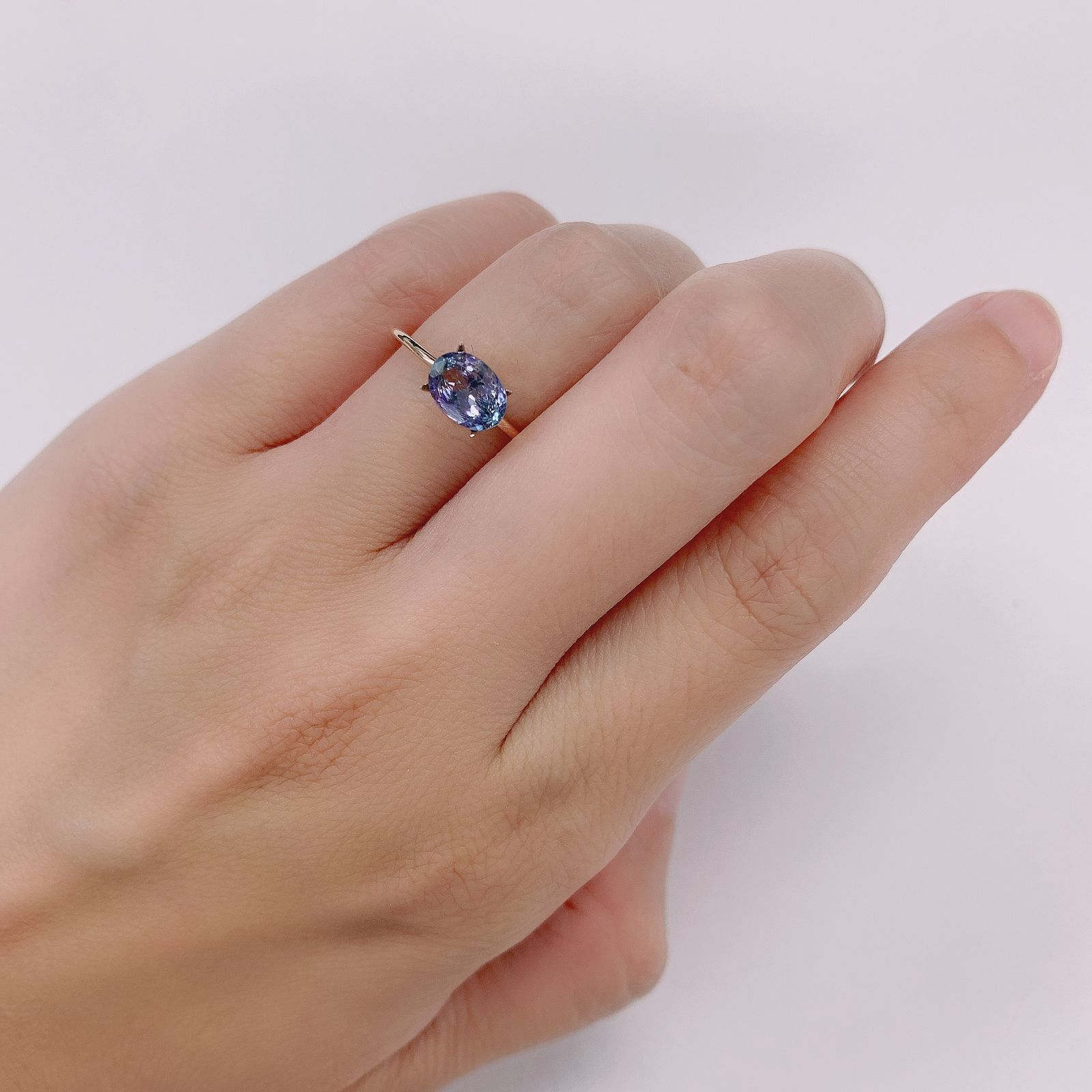 バイカラータンザナイト(ゾイサイト) タンザニア産 ルース 0.96ct[210812653]7.2×5.3mm前後