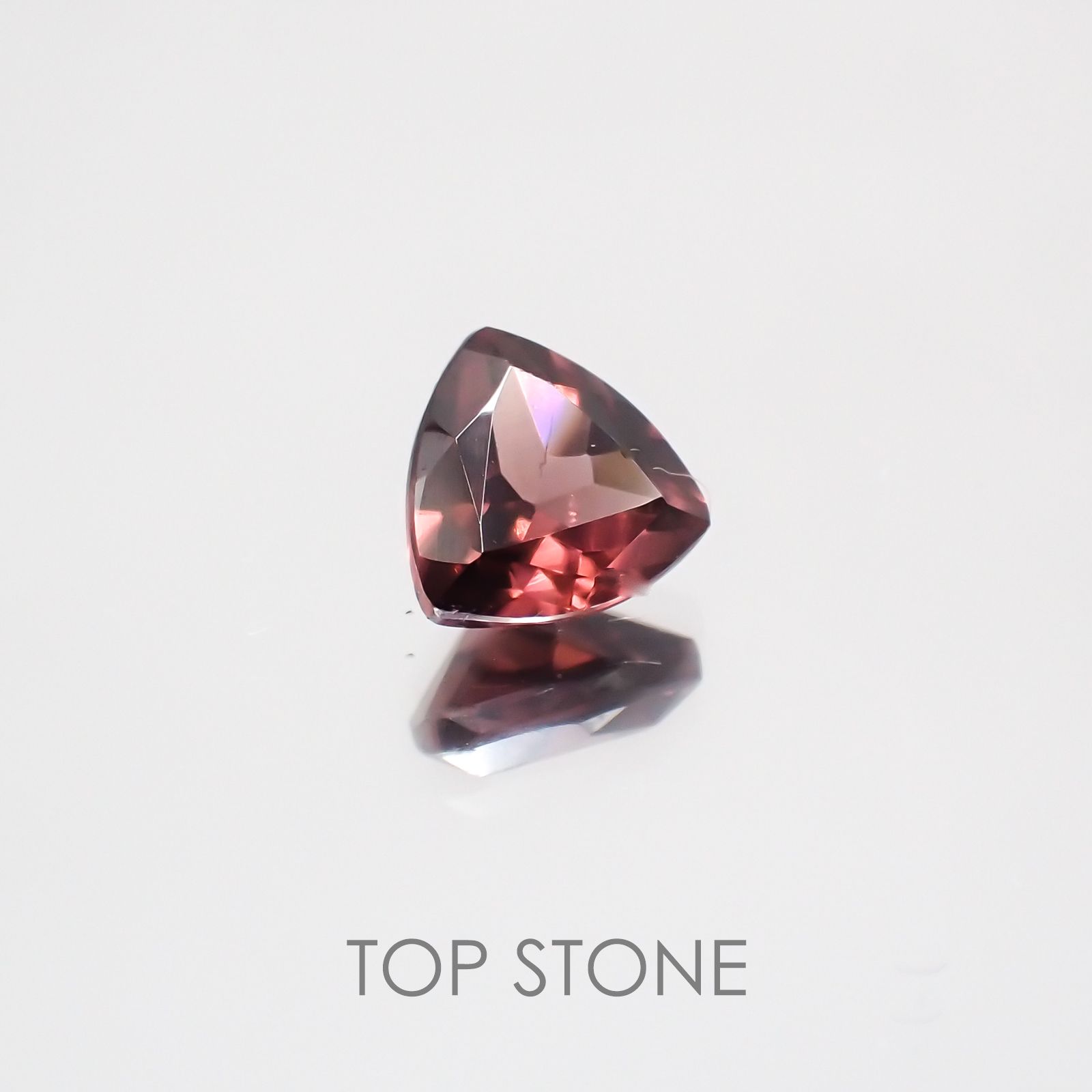 ピンクジルコン(宝石名ジルコン) スリランカ/カンボジア産/ 1.09ct 識別済[21029790]5.9×5.9mm前後