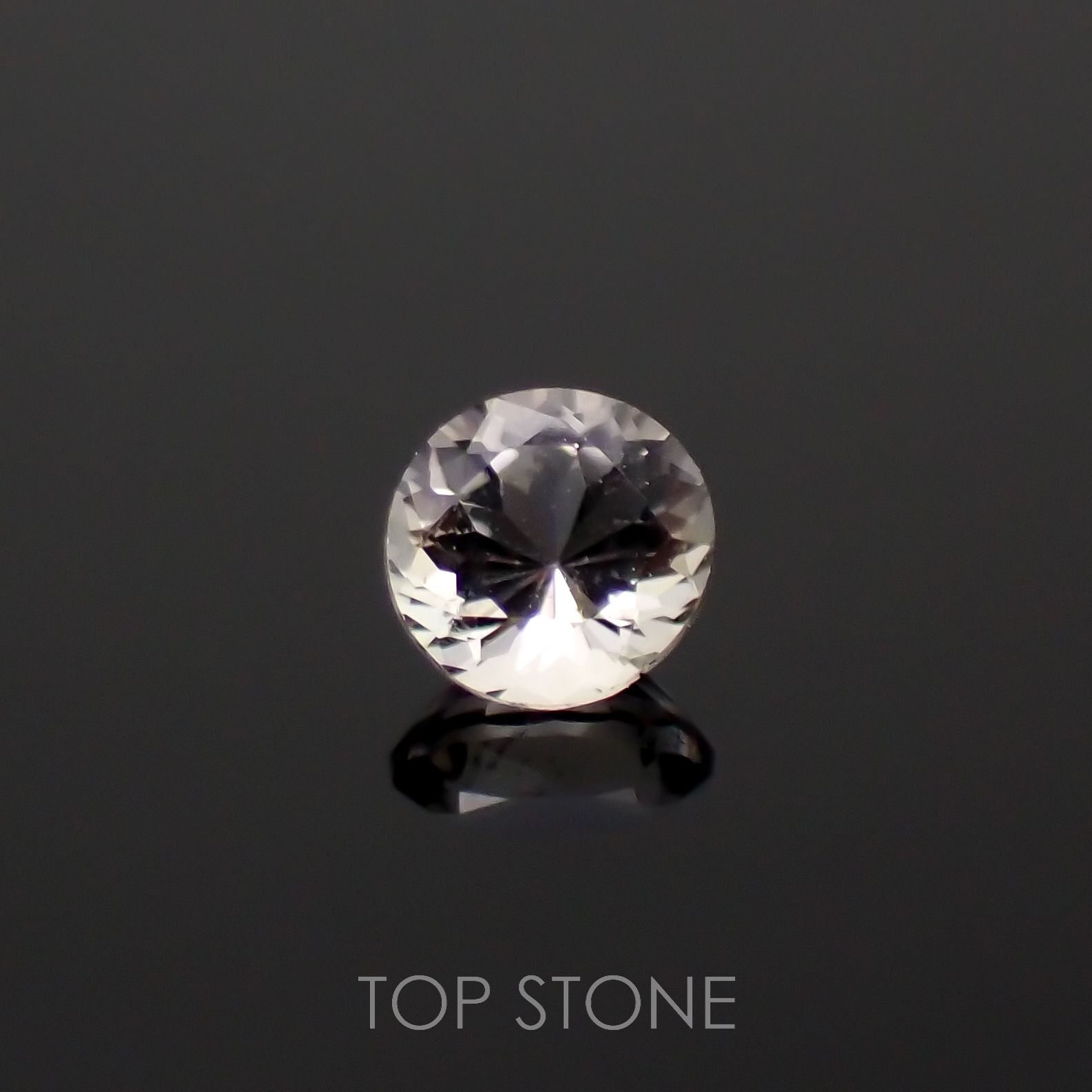サニディン(宝石名サニディン)ドイツ産 0.093ct 識別済[221018941]3x2.9mm前後