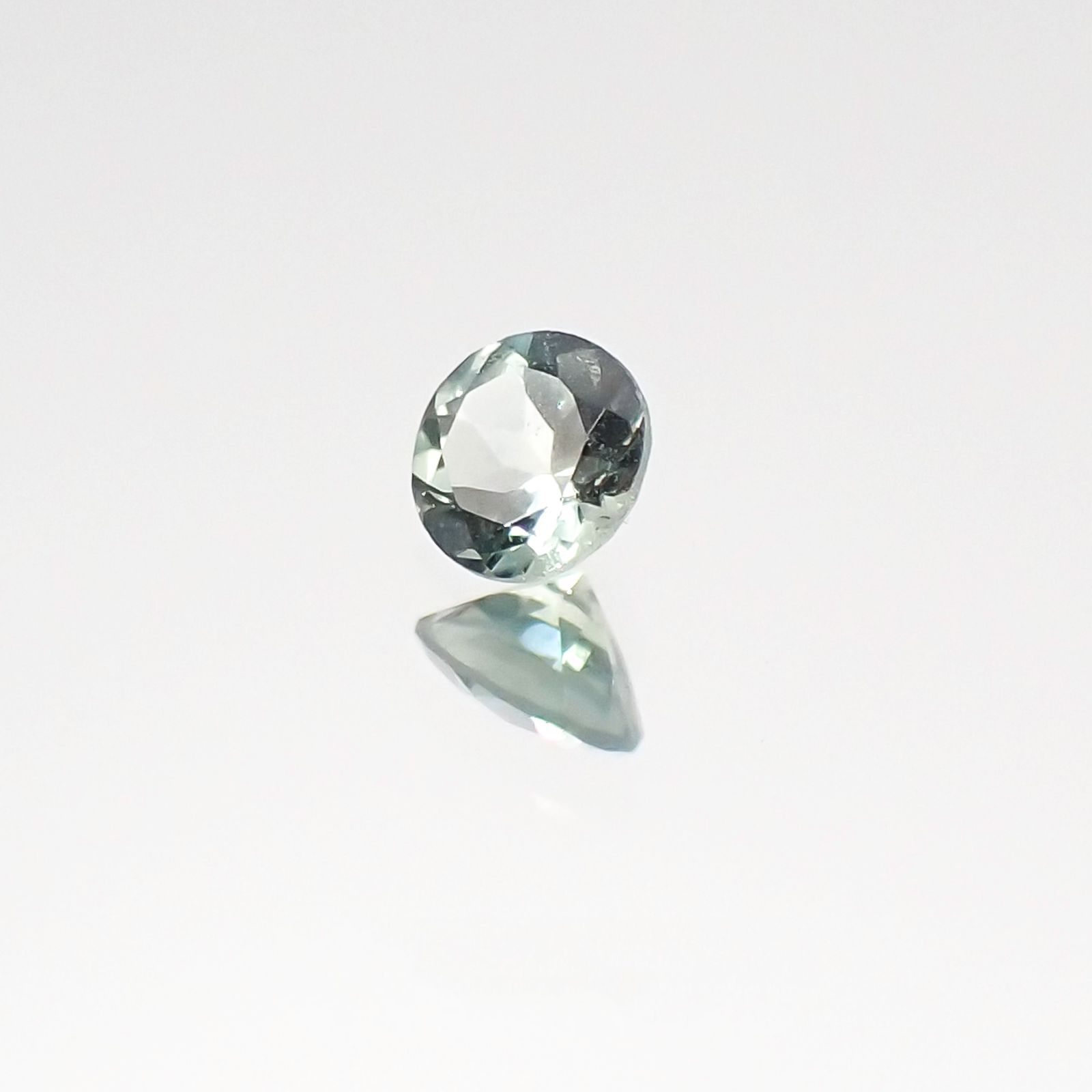 モンタナサファイア アメリカ産 ルース 0.1ct[20117012]2.7×2.7mm前後