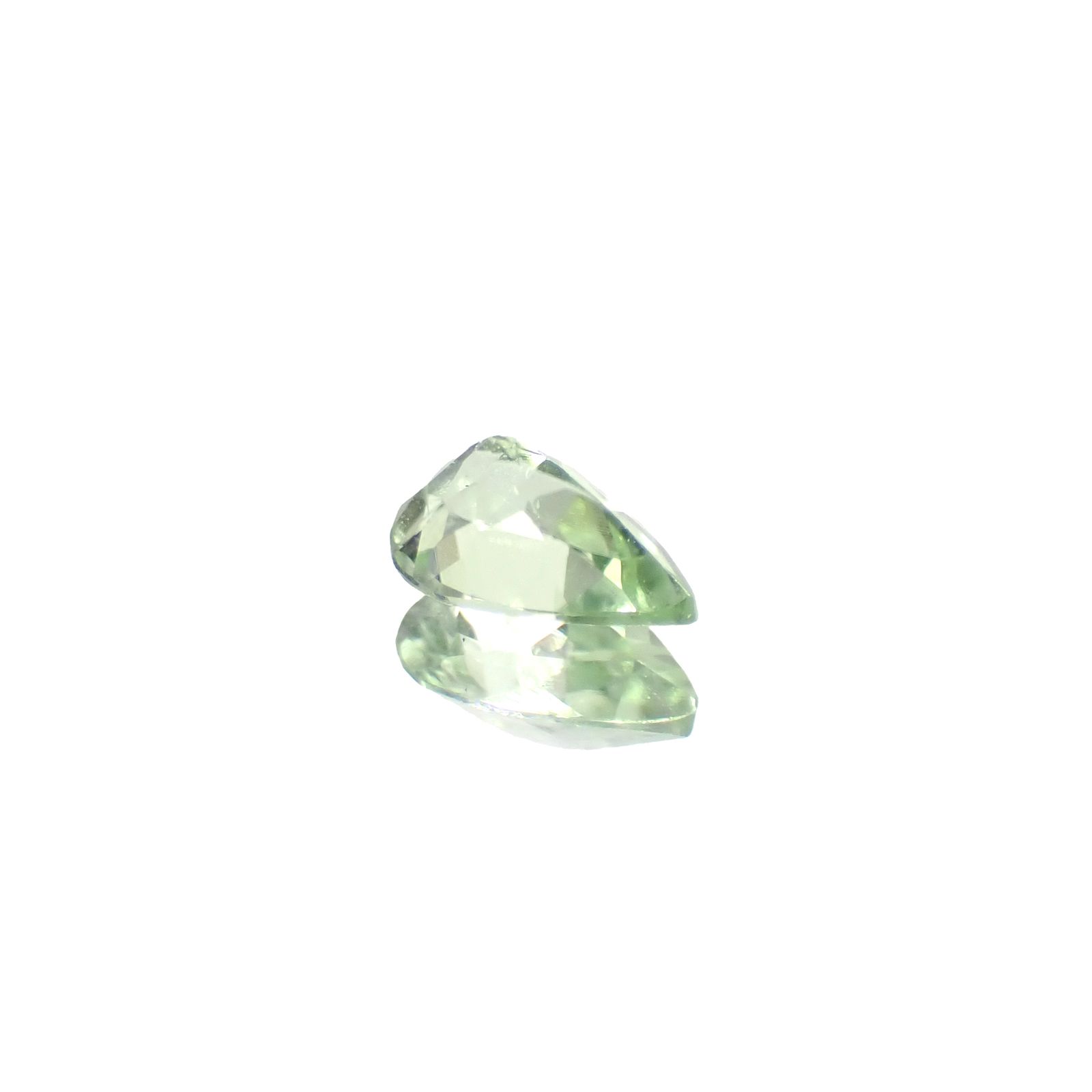 ミントペリドット パキスタン/ノルウェー産 0.39ct [250730643]6.1x4mm前後