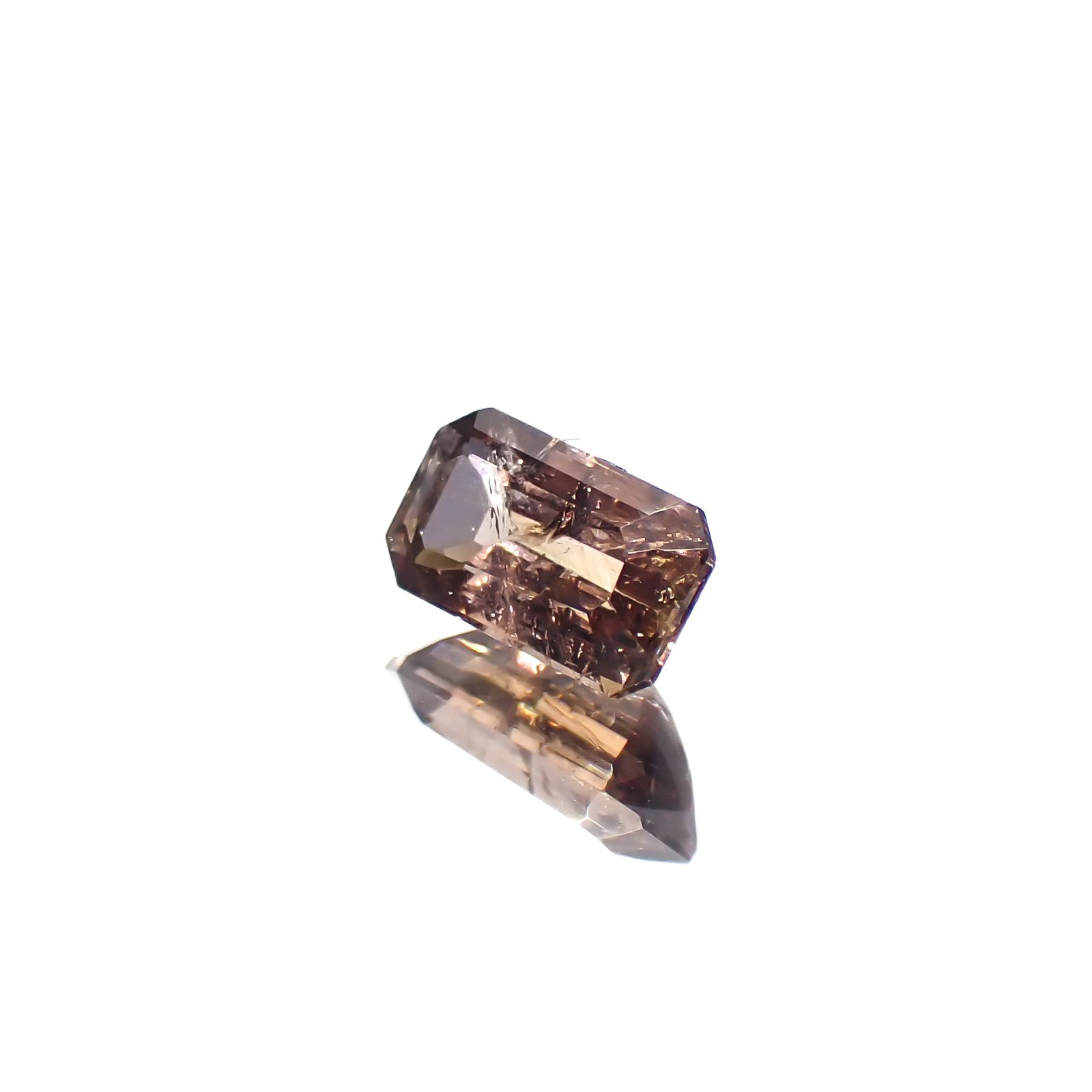 ブルーティントアキシナイト パキスタン産 0.39ct[240628351]5.5x3.1mm前後