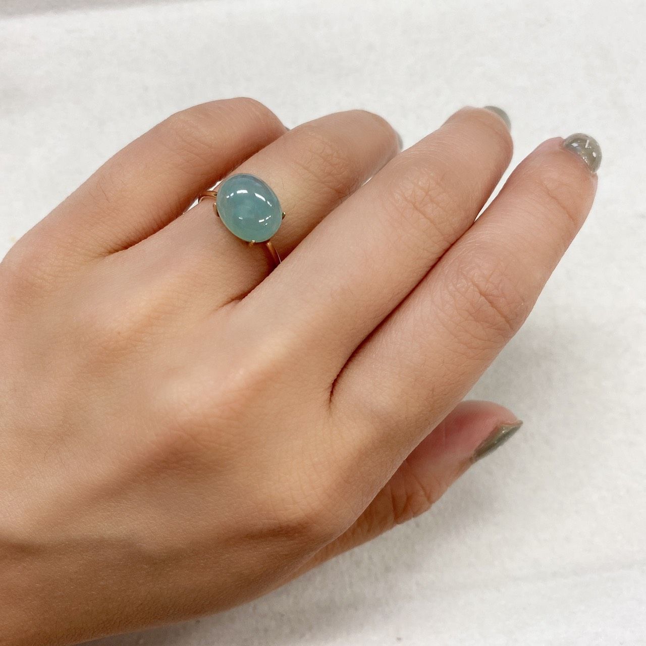 アクアプレーズ(宝石名ブルー グリーン・カルセドニー) 南アフリカ産 3.71ct 識別済[210912337]10.7×8.9mm前後