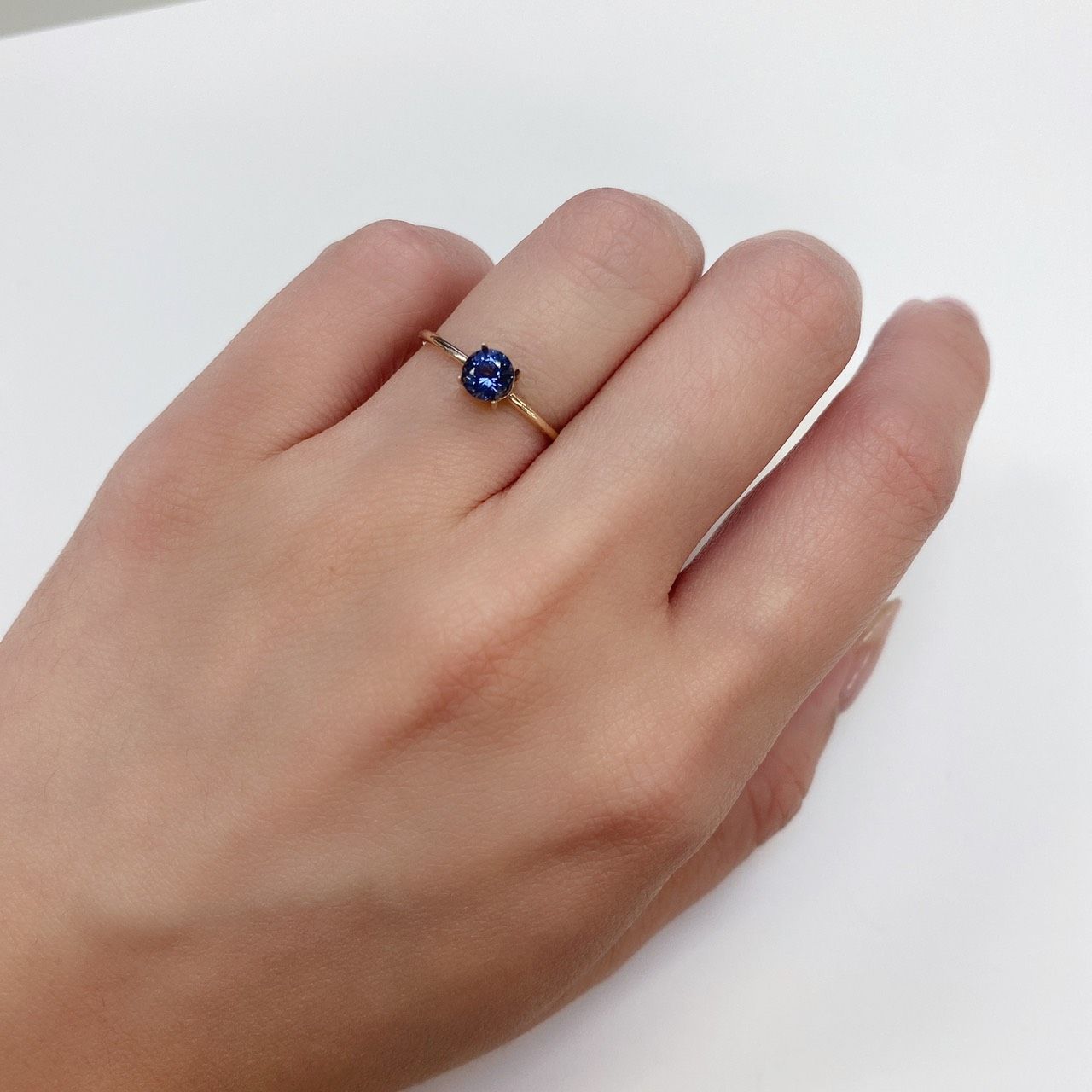 グレイッシュブルースピネル ビルマ産 ルース 0.58ct[210811123]4.8×4.8mm前後