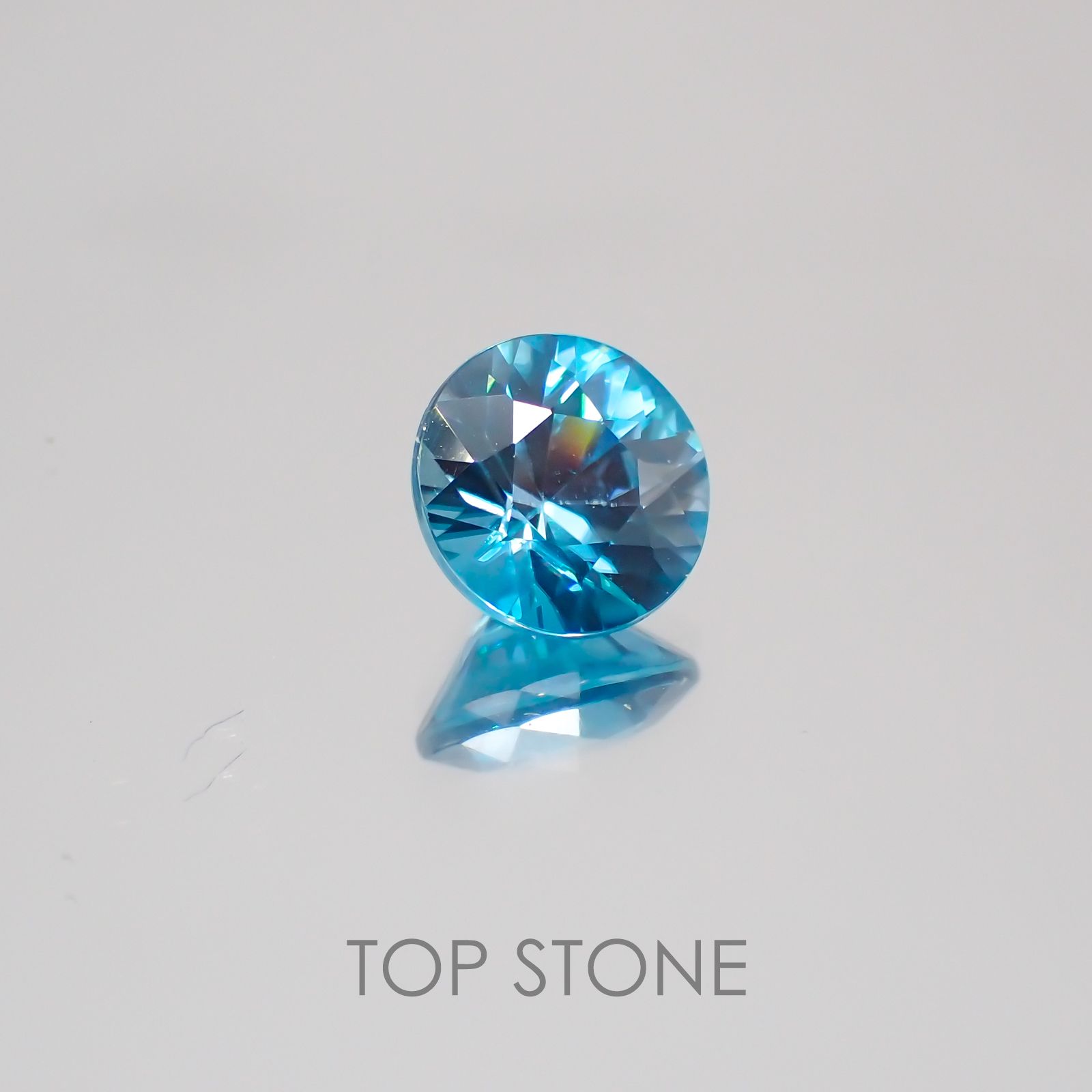 ブルージルコン(宝石名ジルコン) カンボジア産 1.84ct 識別済[20063092]6.7×6.7mm前後