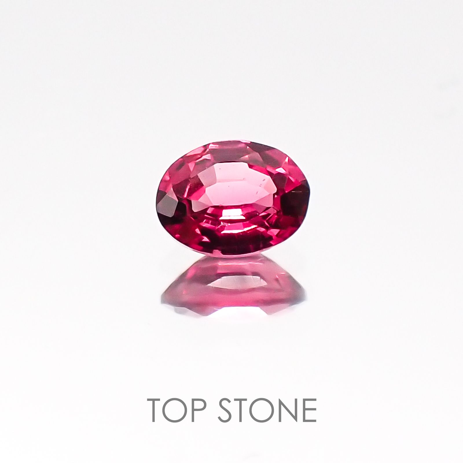 レッドスピネル タンザニア産 ルース 0.19ct[20117697]3.9×3mm前後