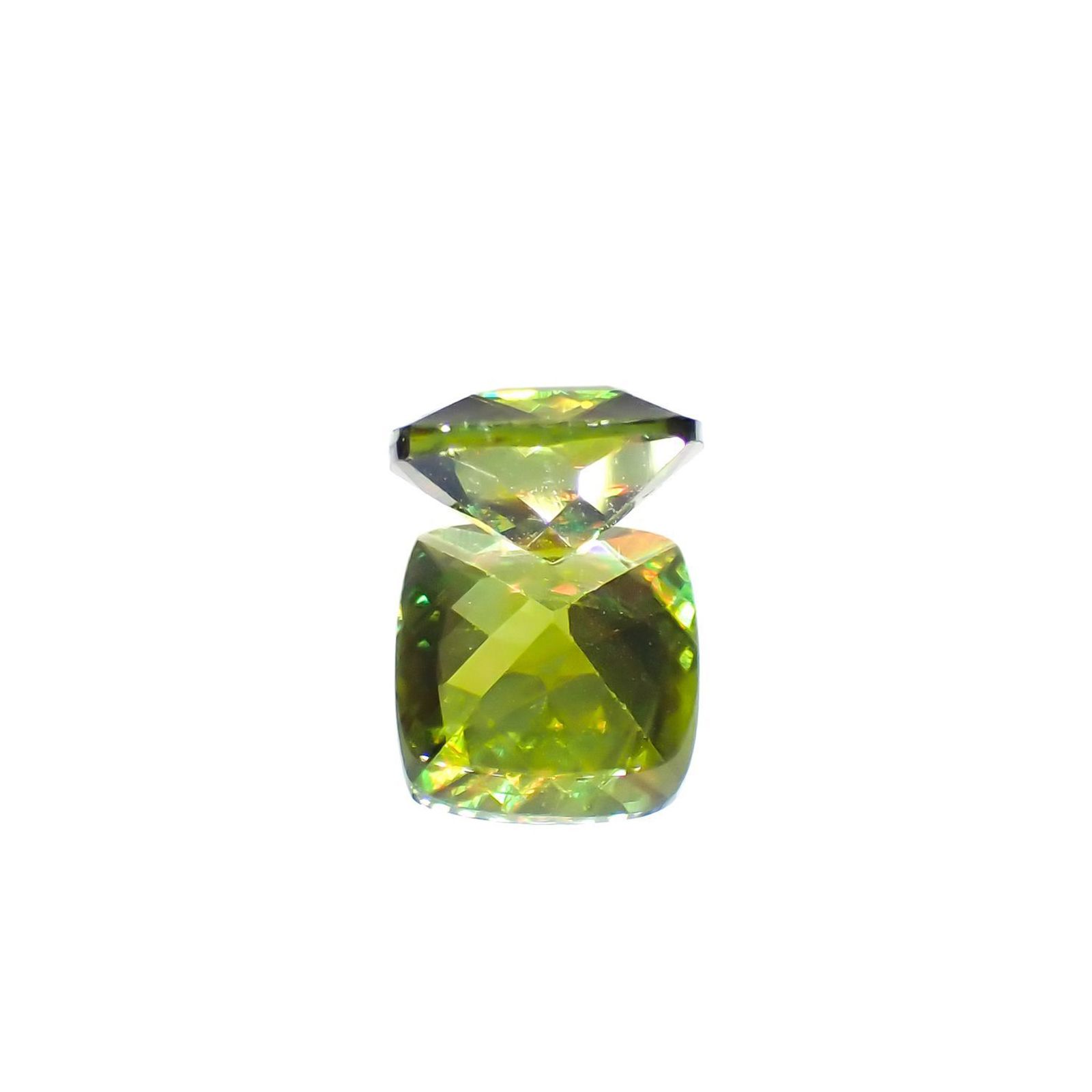 カラーチェンジスフェーン パキスタン産 0.79ct [230120040]5.9x5.5mm前後