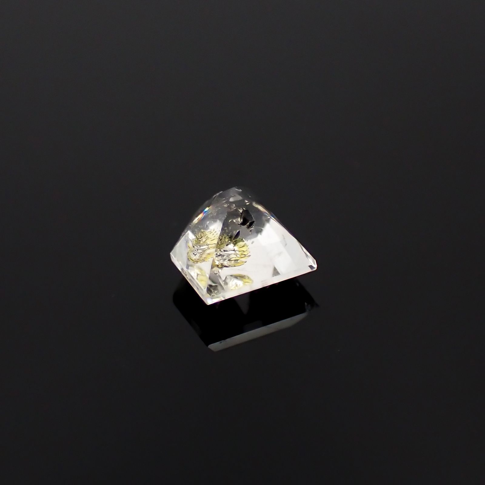 ◇カスタムペンタゴンカット◇オイルインクォーツ パキスタン産 0.43ct [231224727]5.1x6.4mm前後