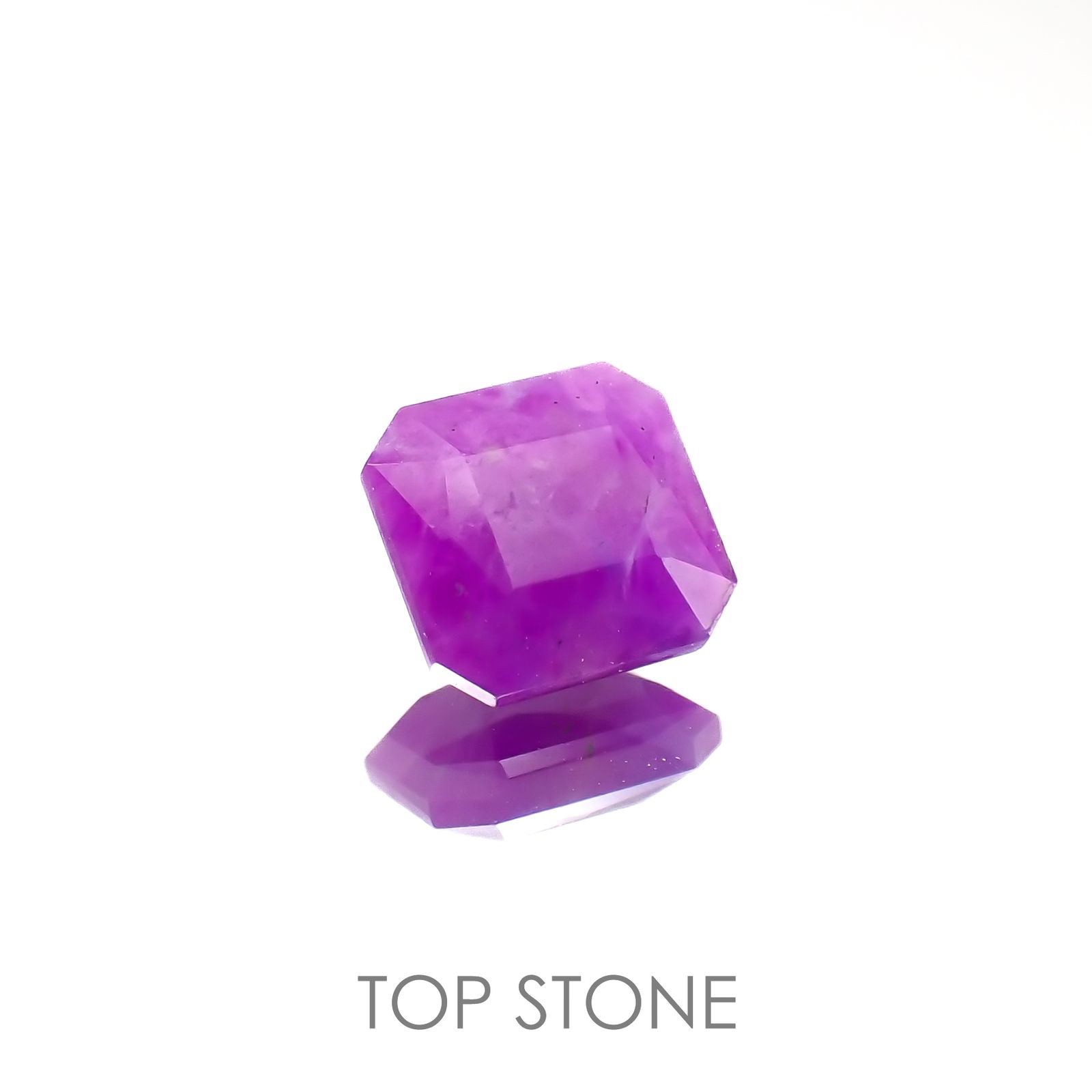 スギライト 南アフリカ産 1.12ct[220917604]6.7x6.4mm前後
