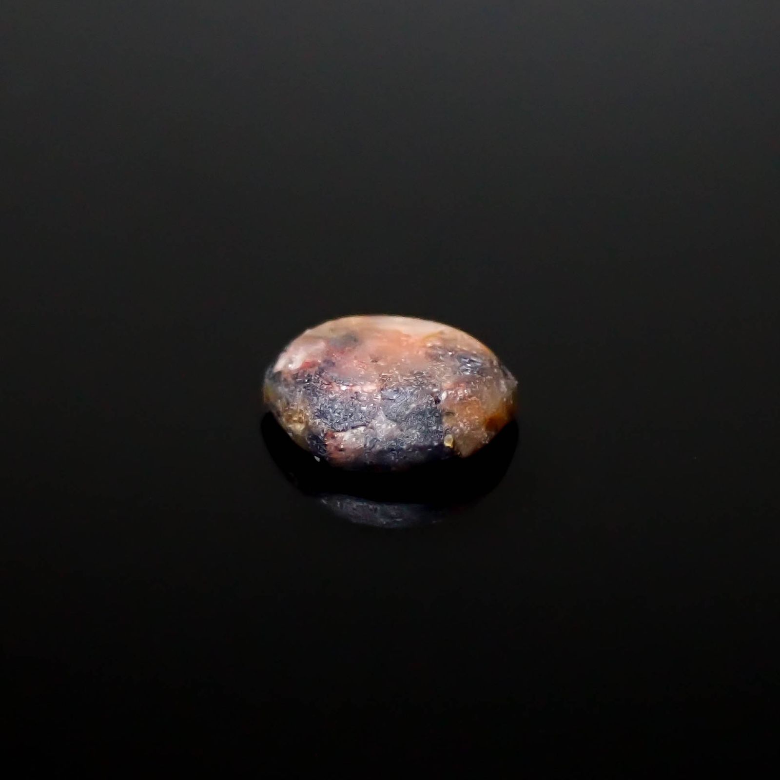 トラピッチェサファイア 原石スライス磨き ビルマ産 0.49ct [250430183]5.3x4.7mm前後