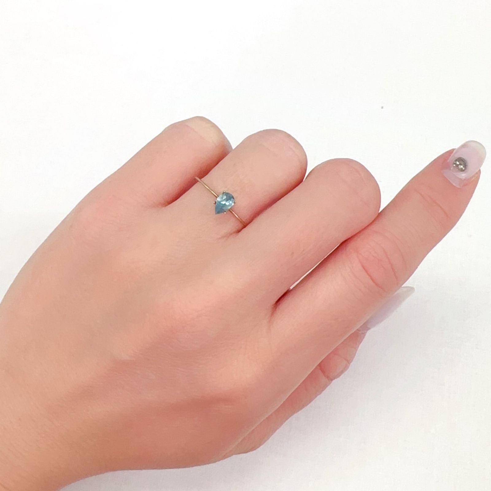 ブルーグリーンコーネルピン タンザニア産 0.30ct[231224503]6x3.8mm前後