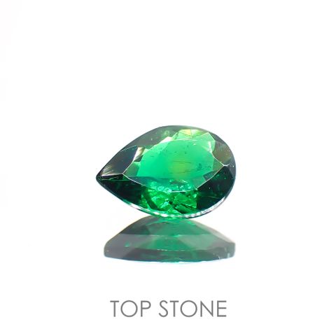 ツァボライト(宝石名グリーン グロッシュラー・ガーネット) タンザニア産 0.618ct ソ付(彩珠)[21069915]6.9×4.9mm前後