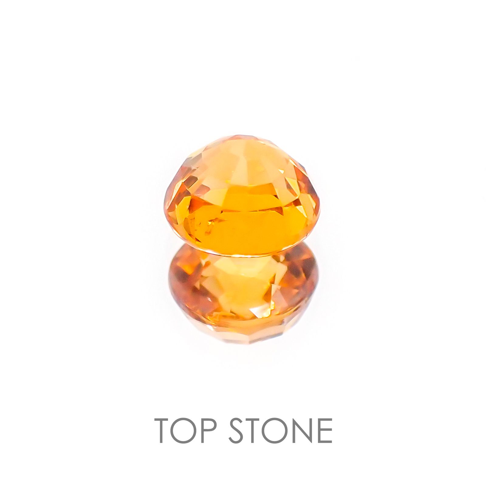 マンダリンガーネット ケニア産 ルース 0.61ct[20118102]4.7×4.7mm前後