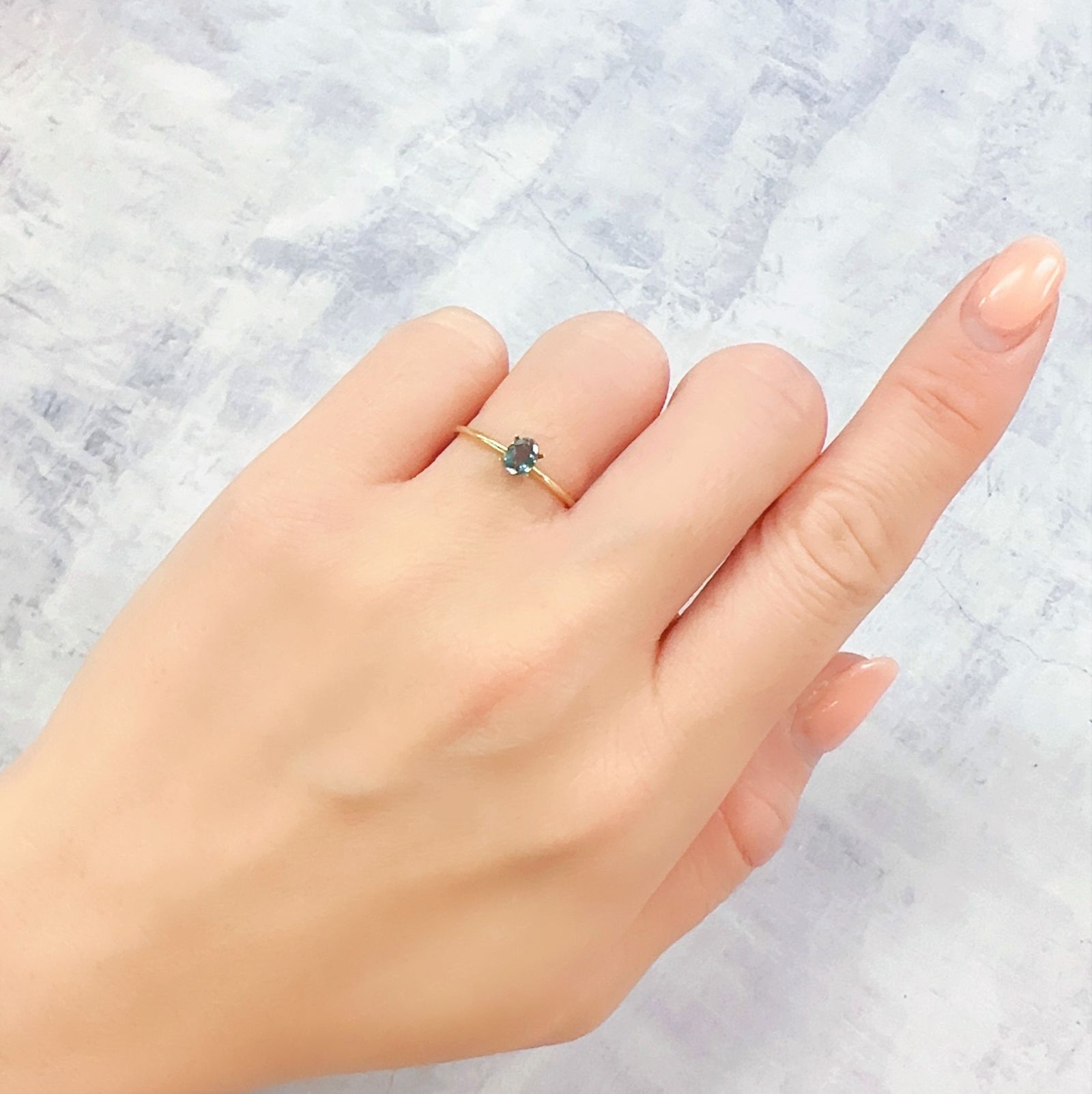 アレキサンドライト(宝石名アレキサンドライト)インド産 0.38ct 識別済[230120265]4.8x3.6mm前後