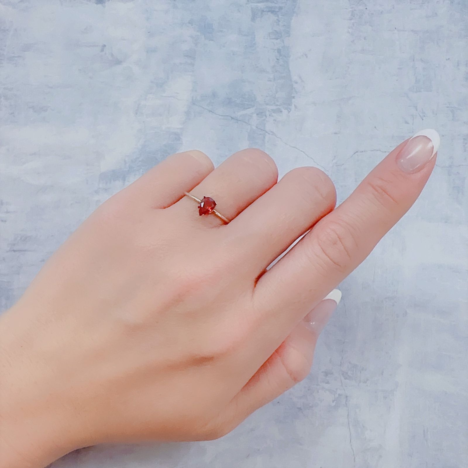 レッドラブラドライト(宝石名ラブラドライト)エチオピア産 0.42ct 識別済[221219573]6.5x4.5mm前後