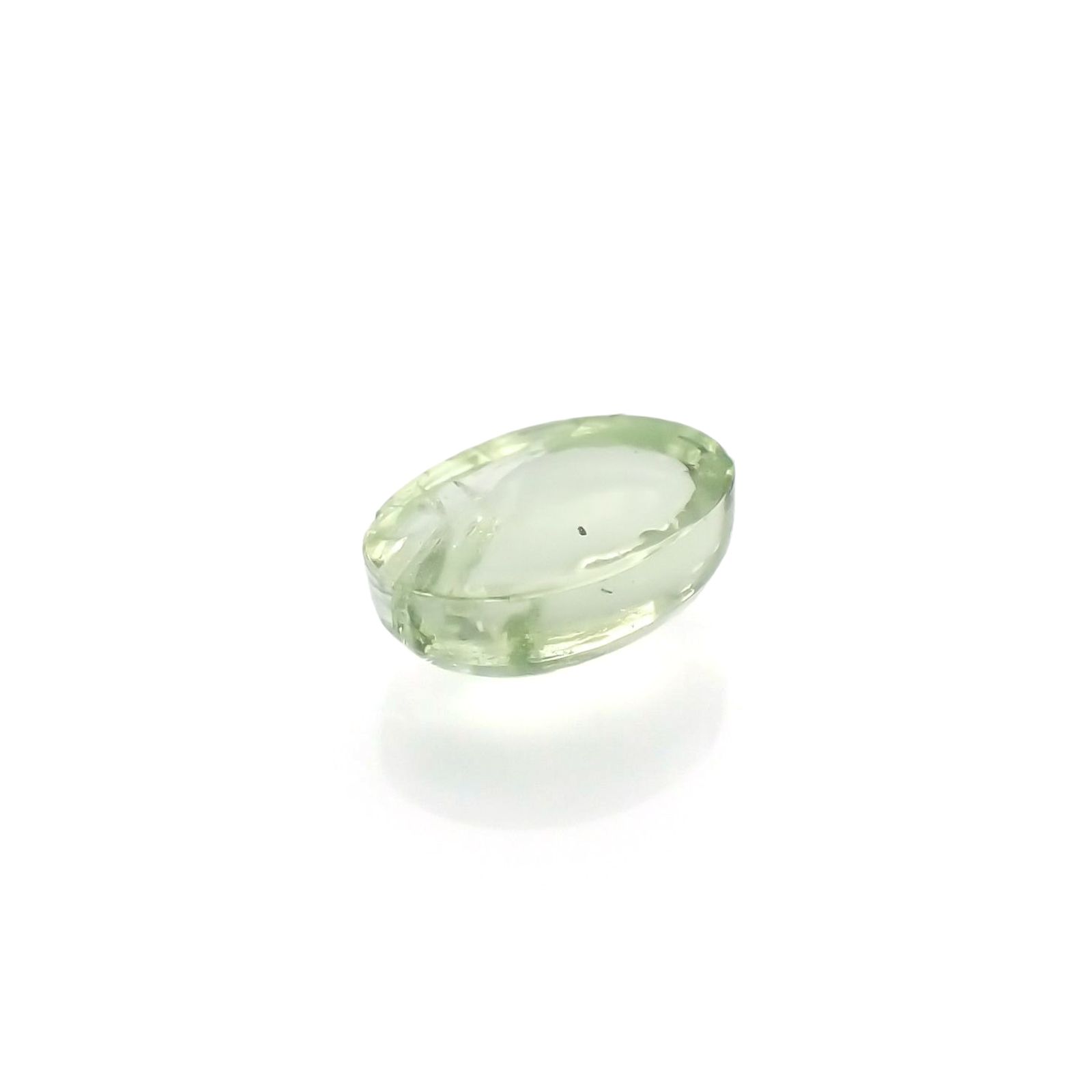 ミントガーネット(宝石名グロッシュラー・ガーネット)タンザニア産 識別済 0.71ct / 5.8x4mm前後 [220917749]