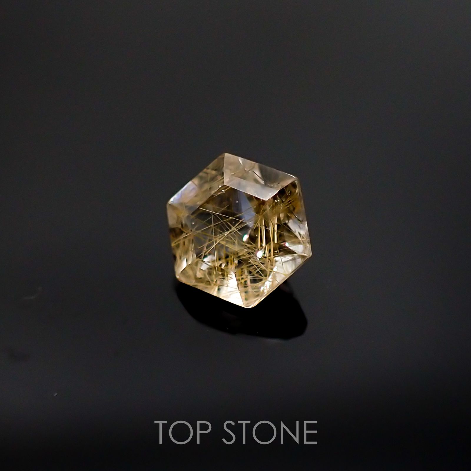 ◇ヘキサゴンカット◇ルチルクォーツSA ブラジル産 ルース 0.59ct[210511012]5.1×5.1mm前後