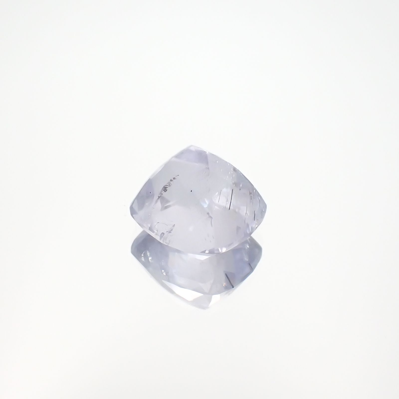 スキャポライト フルオレッセンス ミャンマー・モゴック産 4.22ct[230421436]10.1x9.2mm前後