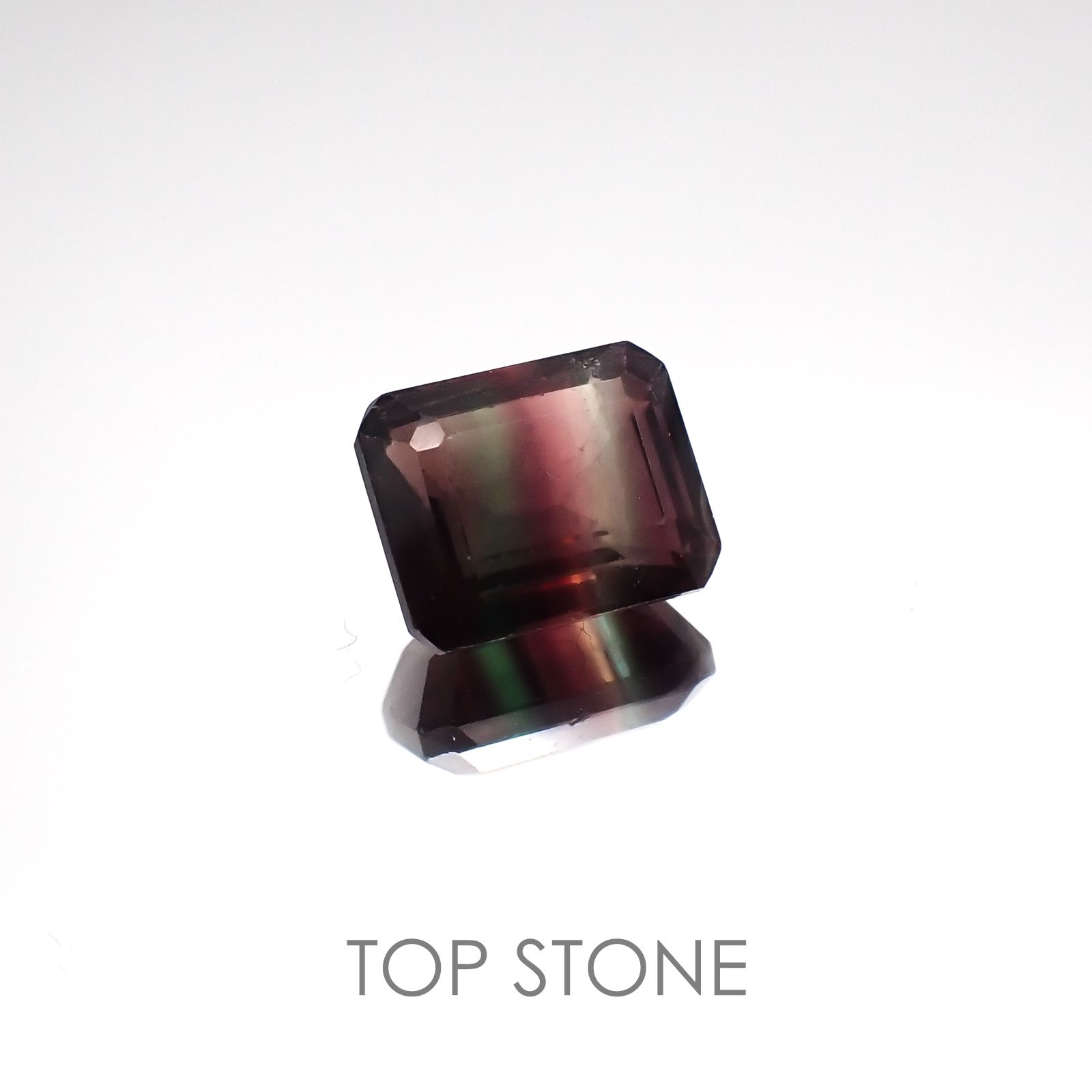 パーティカラーフローライト(宝石名パーティカラード・フルオライト) ブラジル産 4.63ct 識別済[21028514]10×8mm前後