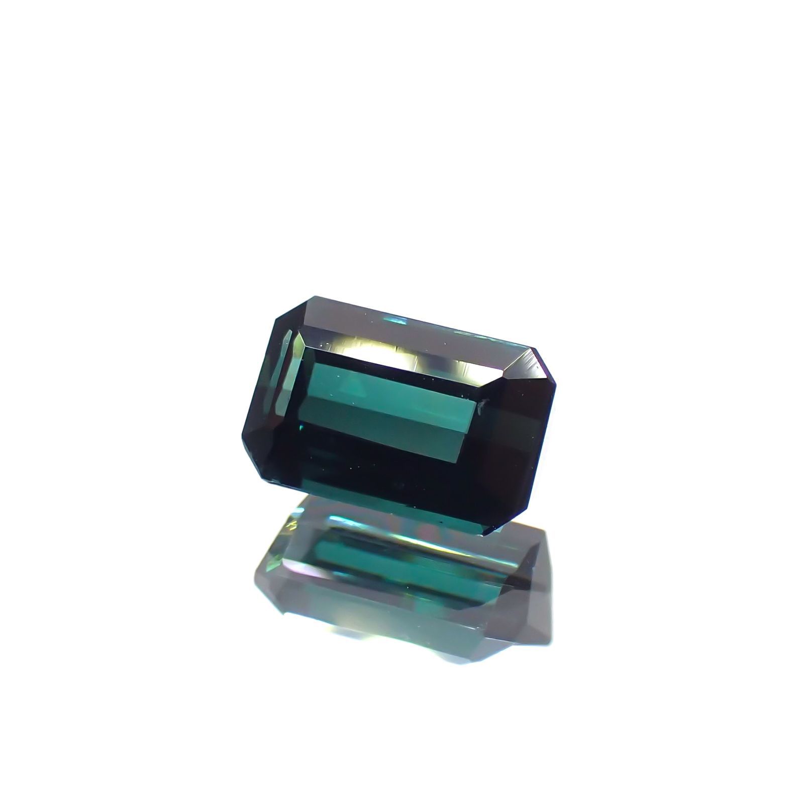 インディゴライト(宝石名ブルー・トルマリン/別名インディゴライト)ブラジル産 1.175ct ソ付(彩珠)[231224373]7.1x4.7mm前後