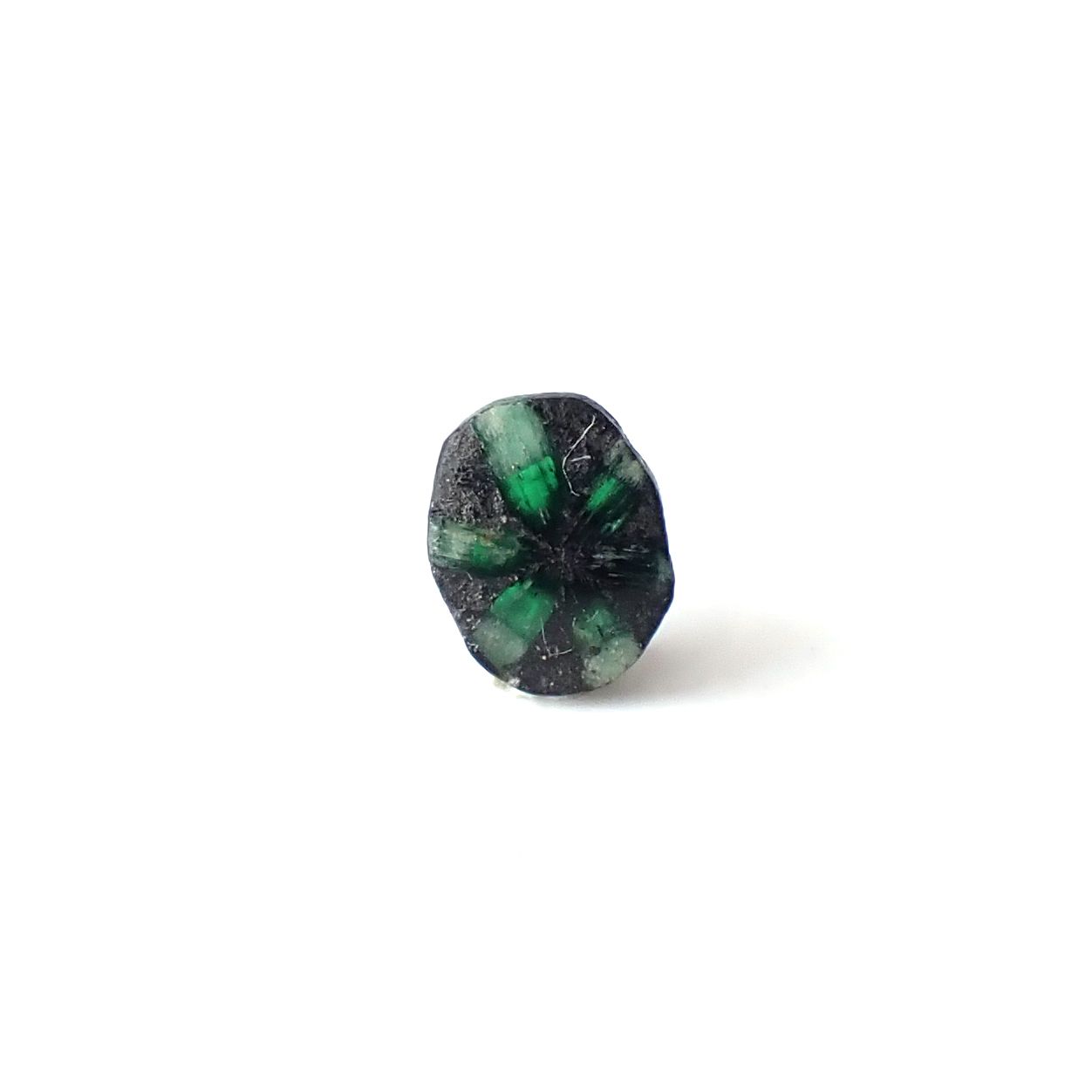 逆トラピッチェエメラルド(宝石名エメラルド)コロンビア産 識別済 0.36ct / 5.4x4.3mm前後 [260424414]